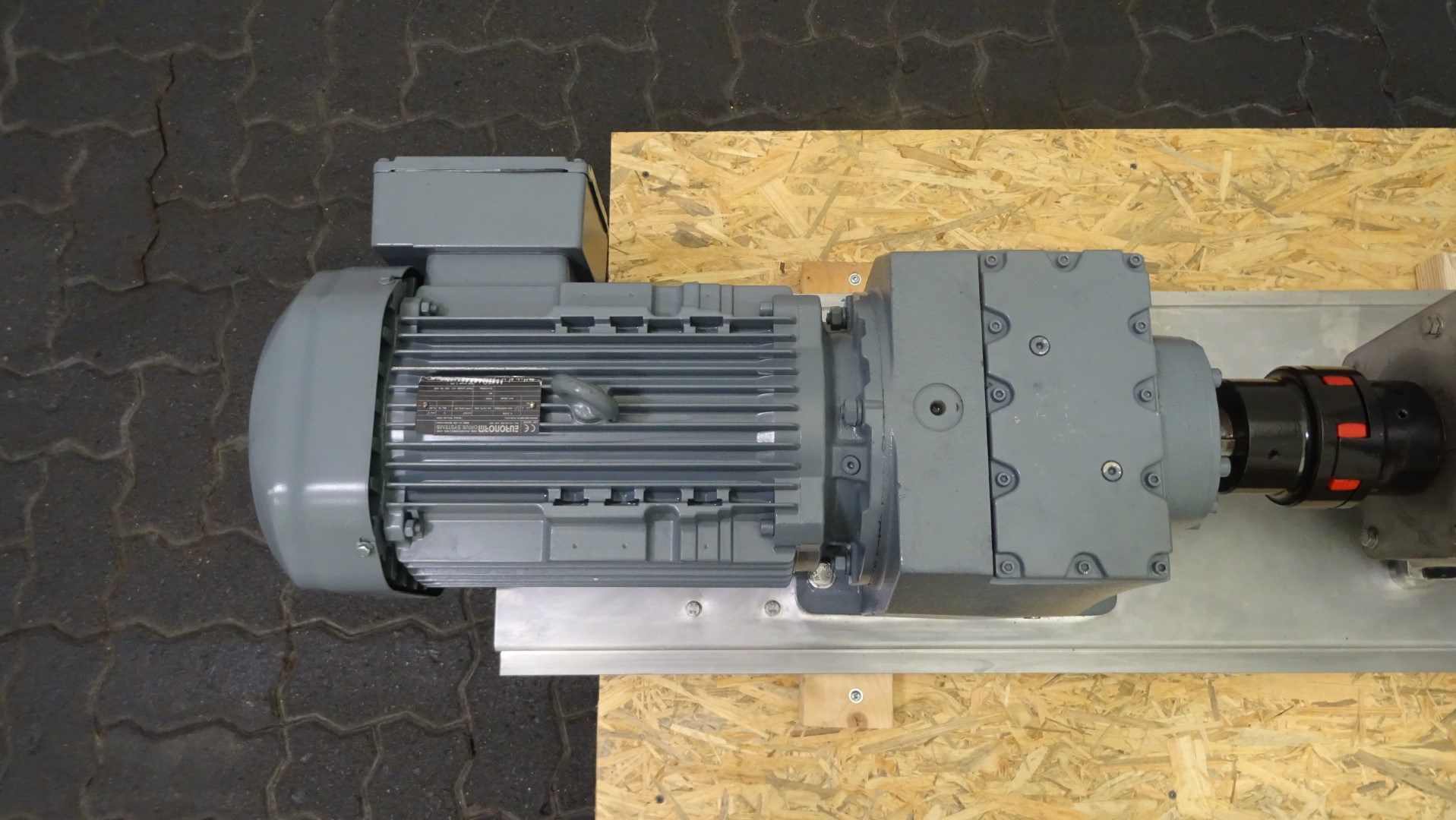 Used Rotary positive displacement pump / Lobe pump - SPX Waukesha Cherry-Burrell 220 U1