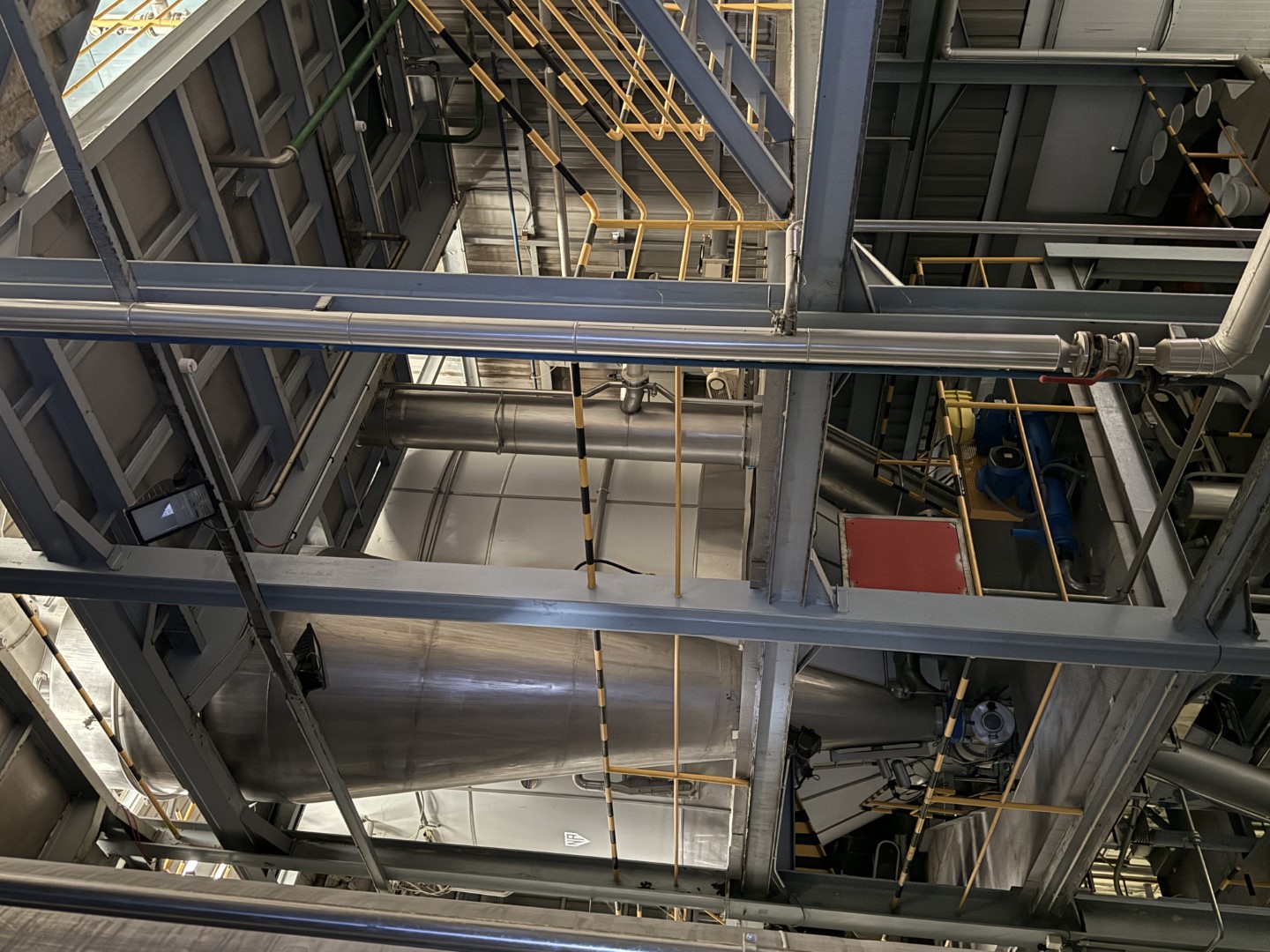 Used Complete GEA Niro Atomizer powder plant with 4-Effect TVR Evaporator, Spray Dryer, Fluidbed Dryer, Cyrstallisation tanks and filling station