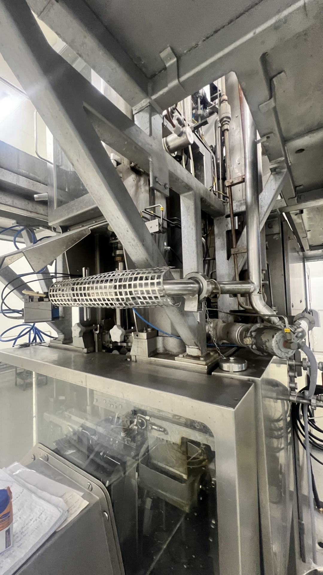 Used Aseptic carton filler Tetra Pak TBA/19 - 10 V - 200 ml Slim