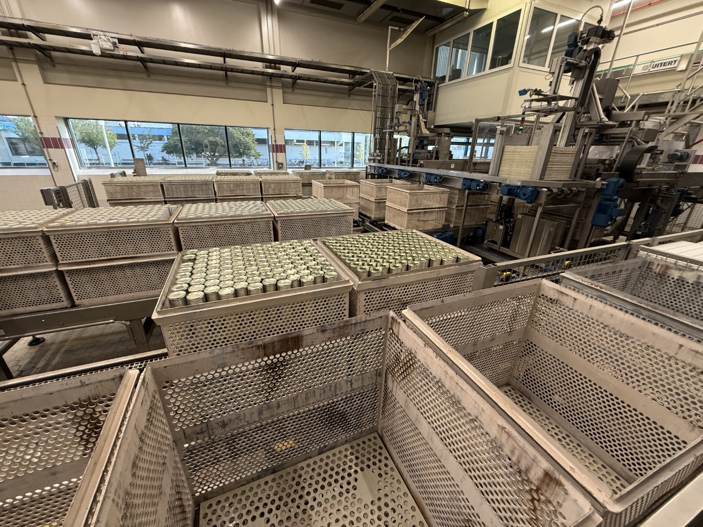 Used Complete can filling and closing line for liquids (nutrition) in 250 gram aluminium cans