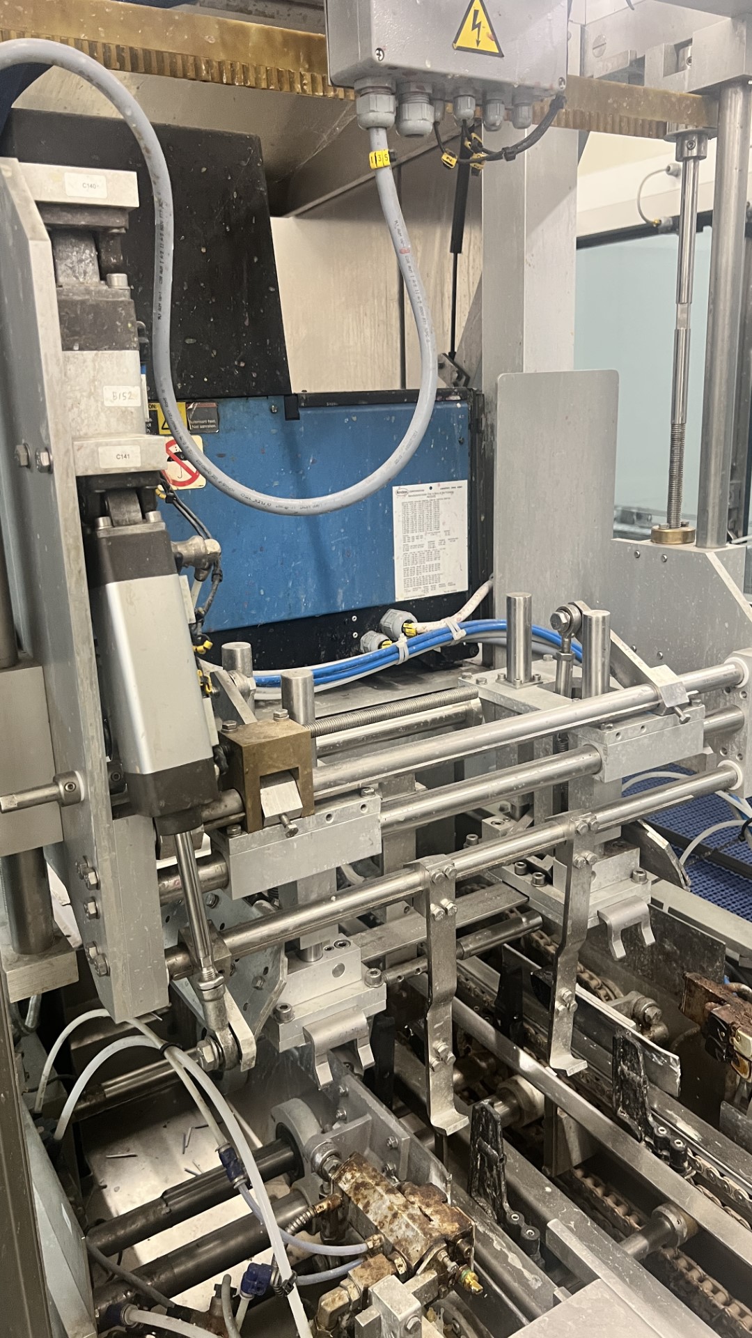 Used Aseptic carton filler Tetra Pak TBA/19 - 10 V - 200 ml Slim