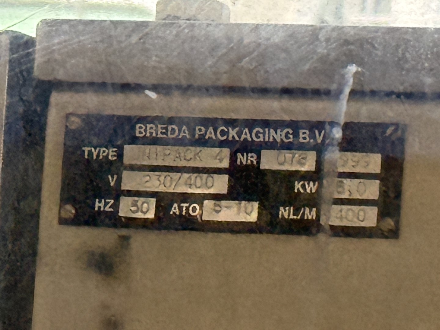 Used Filling, closing, labelling and packing line for plastic containers of 2 liter with fresh milk - Weightpack WFT 32.10.160