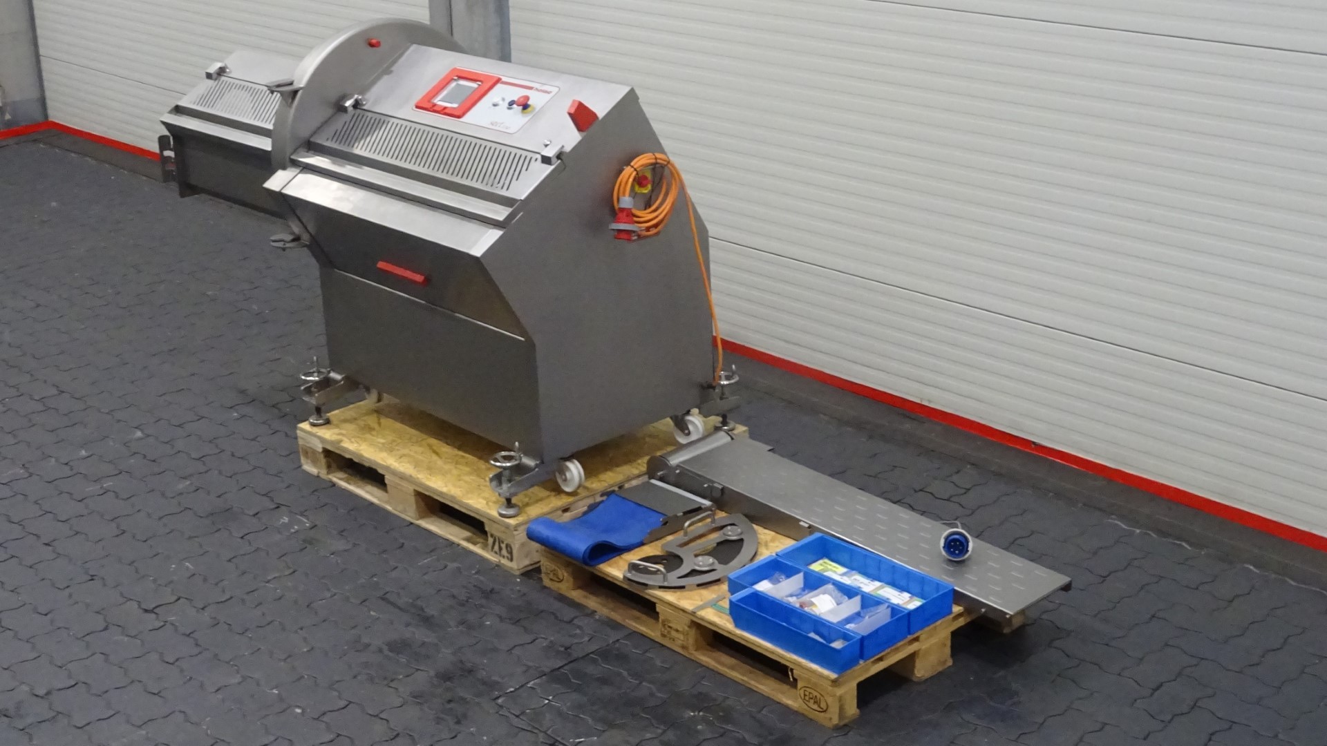 Used Year 2023 - Highly flexible portion cutting machine - Holac sect 230 TC