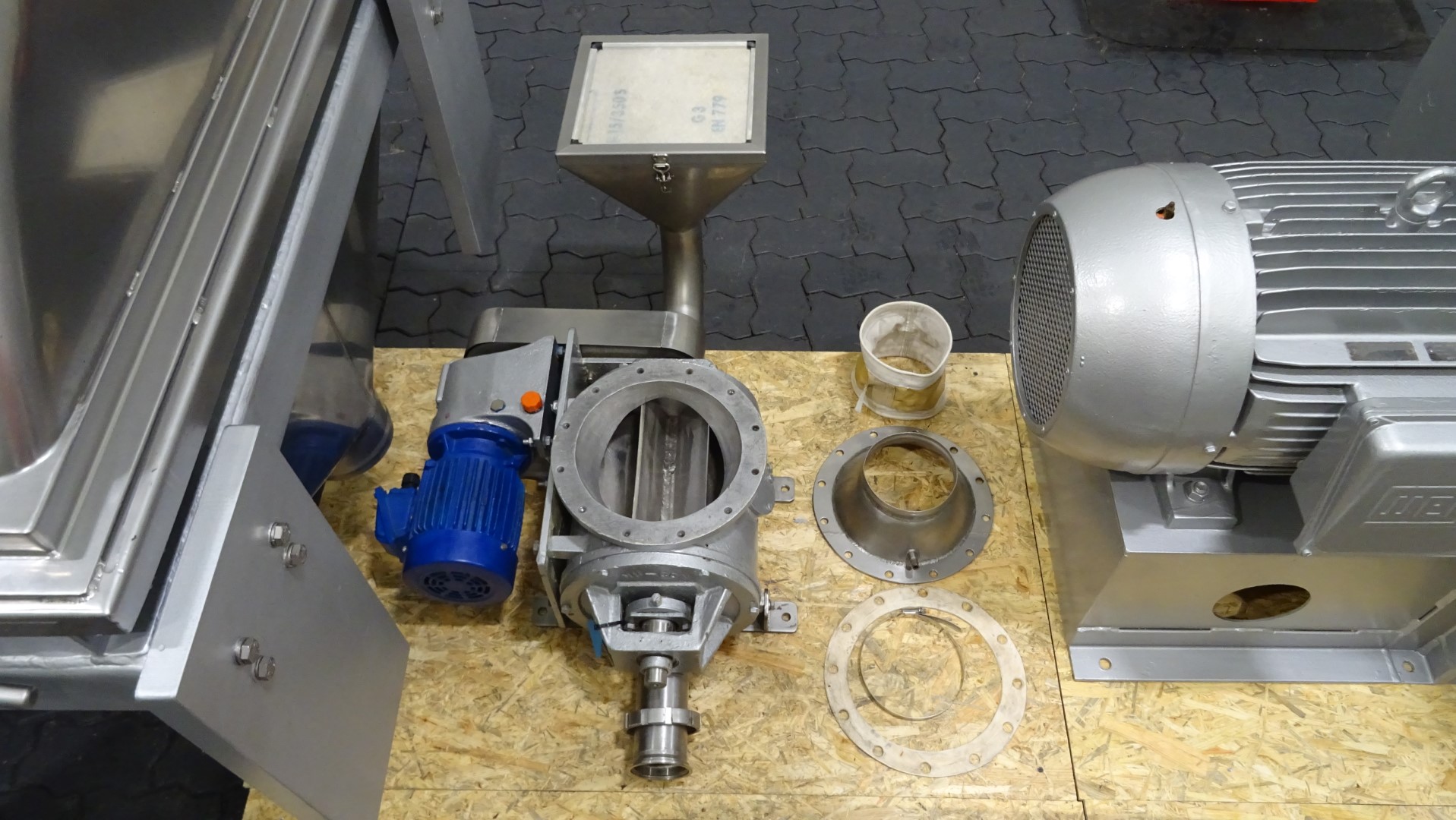 Used Mercer A.P.S. - Fluidbed Dryer