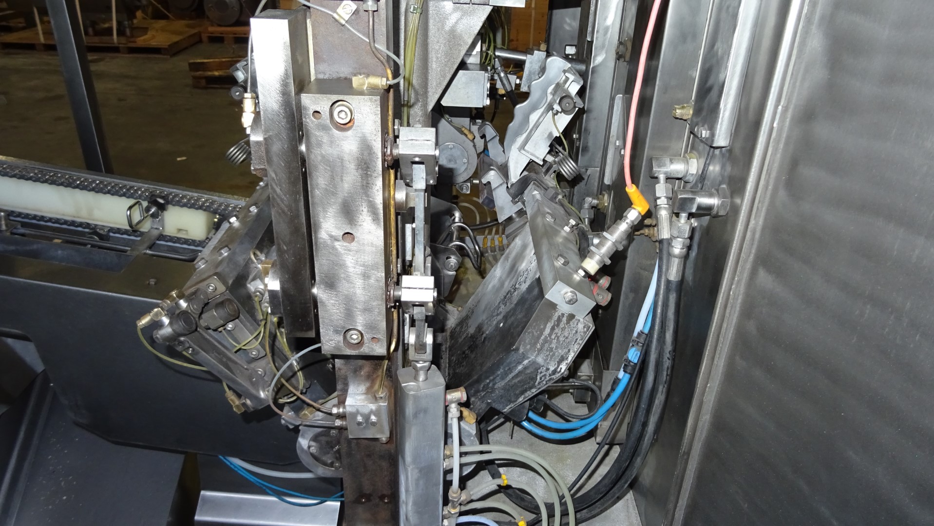 Used Aseptic Carton Filler - Tetra Pak TBA/8 - 100 V - 1.000 ml Slim