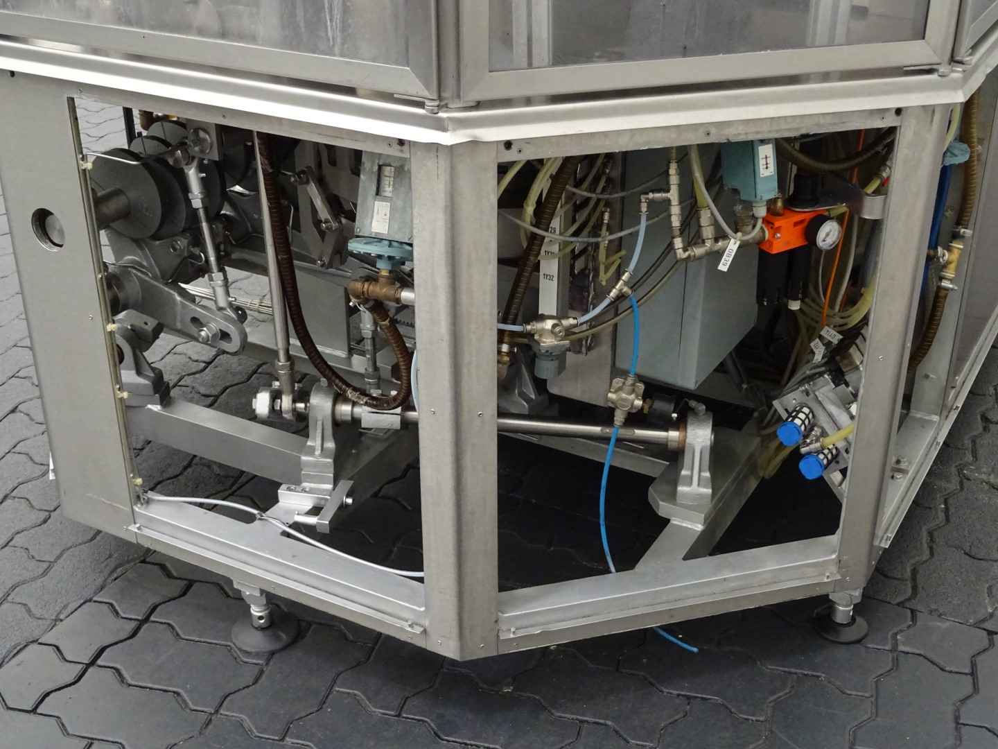 Used Cup filling and sealing machine Ampack Ammann ARL8/2