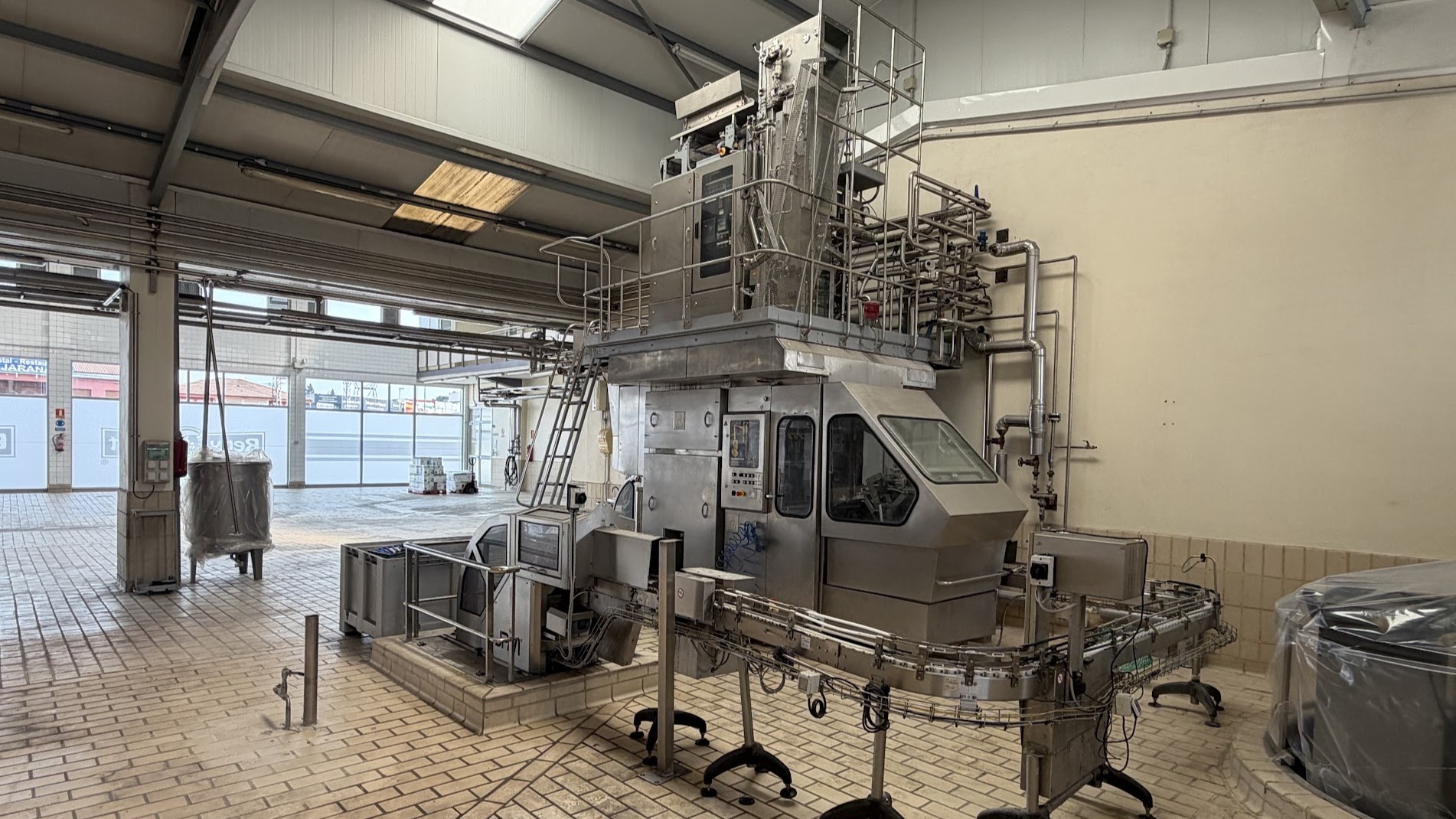 Used Aseptic Carton Filler - Tetra Pak TBA/8 - 100 V - 1.000 ml Slim