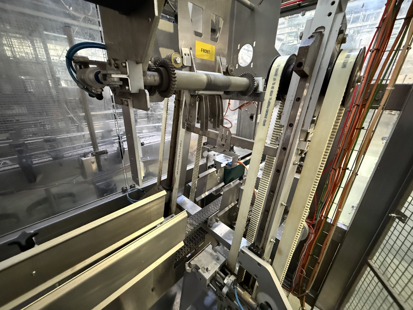 Used Filling, closing, labelling and packing line for plastic containers of 2 liter with fresh milk - Weightpack WFT 32.10.160