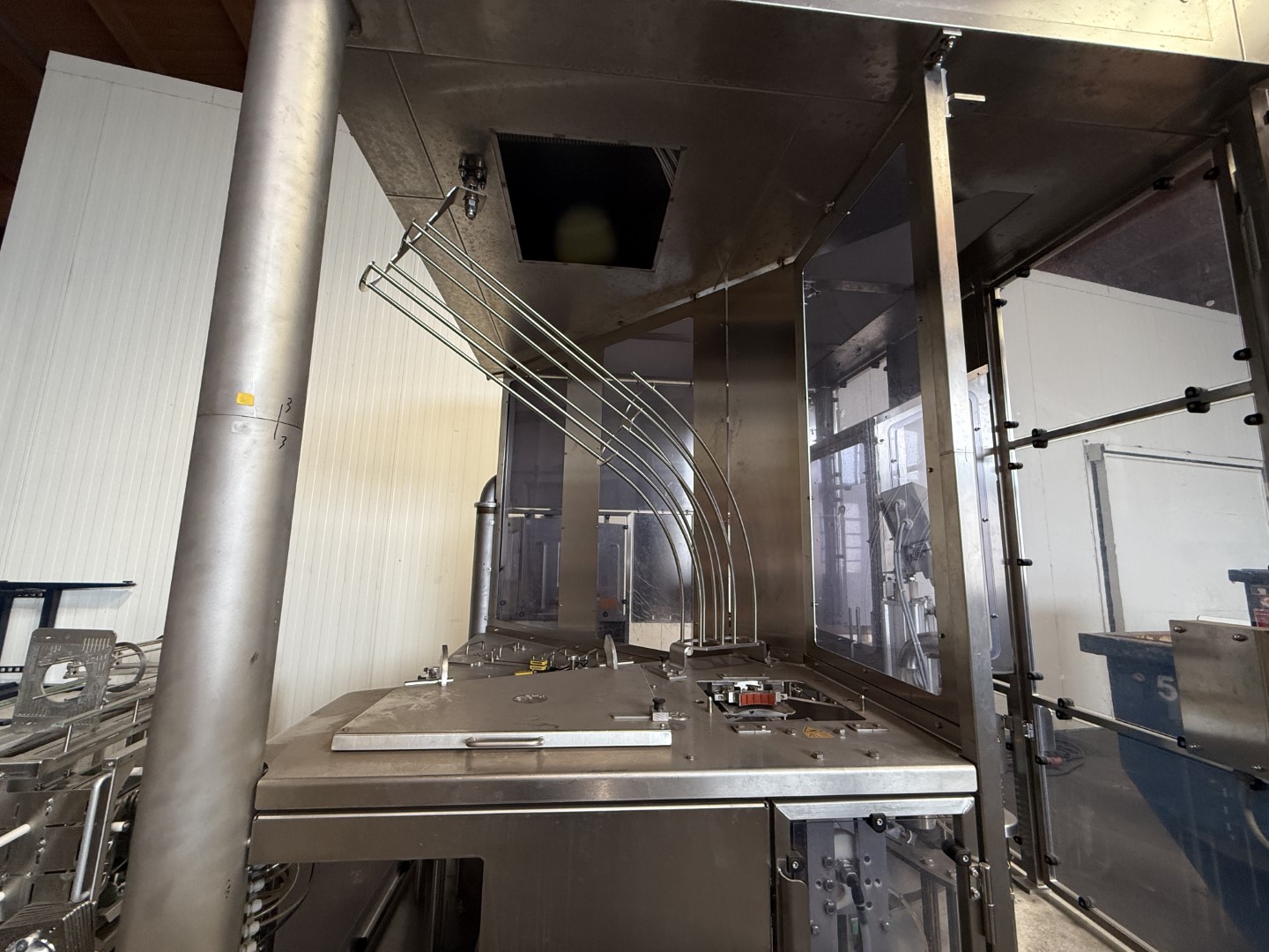 Used Cup filling and sealing machine Grunwald Rotary 12.000E/1-/2