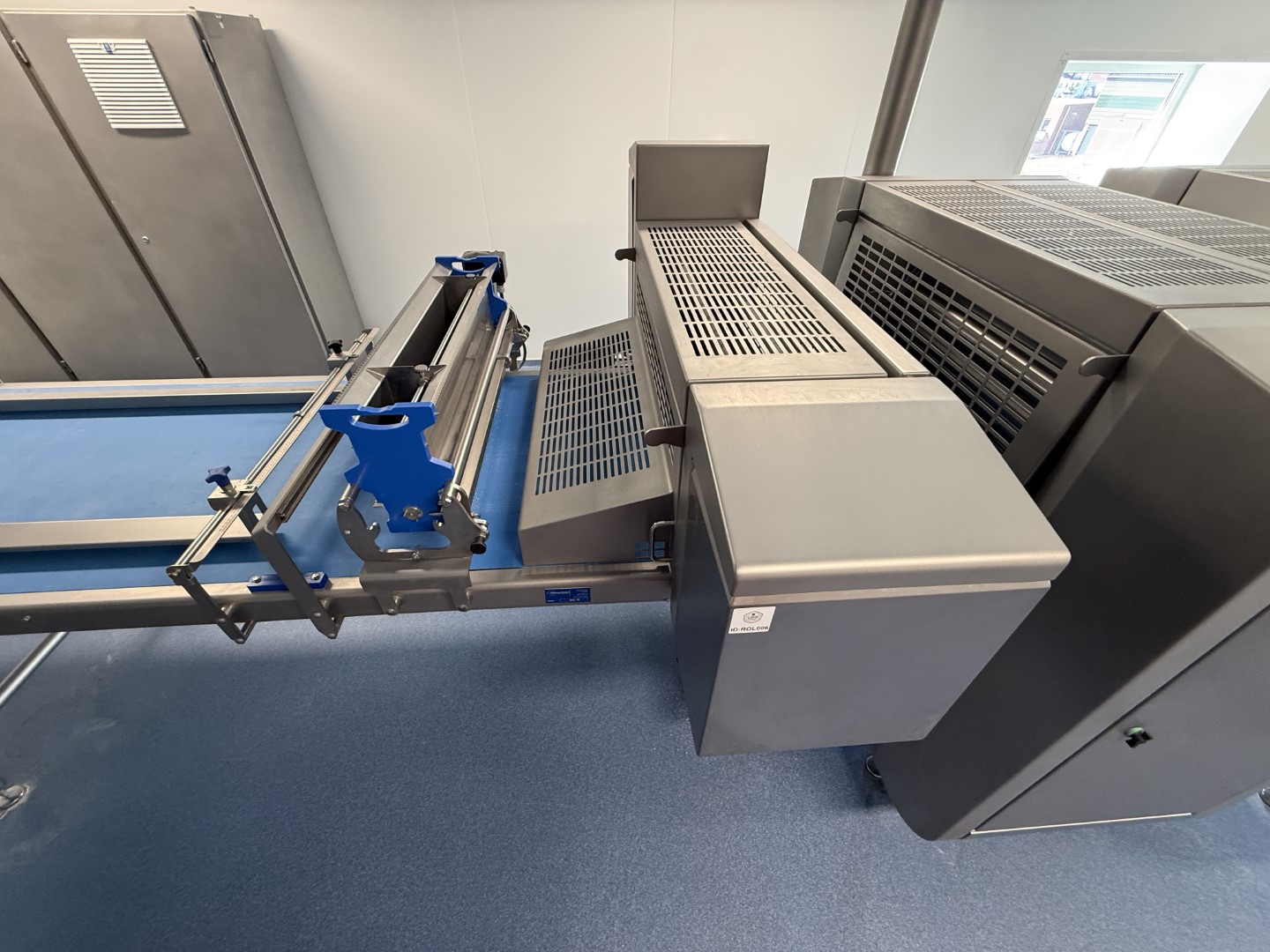 Used Dough processing / rollout line - Rademaker sheeting line with universal line and Packo nitrogen freezer