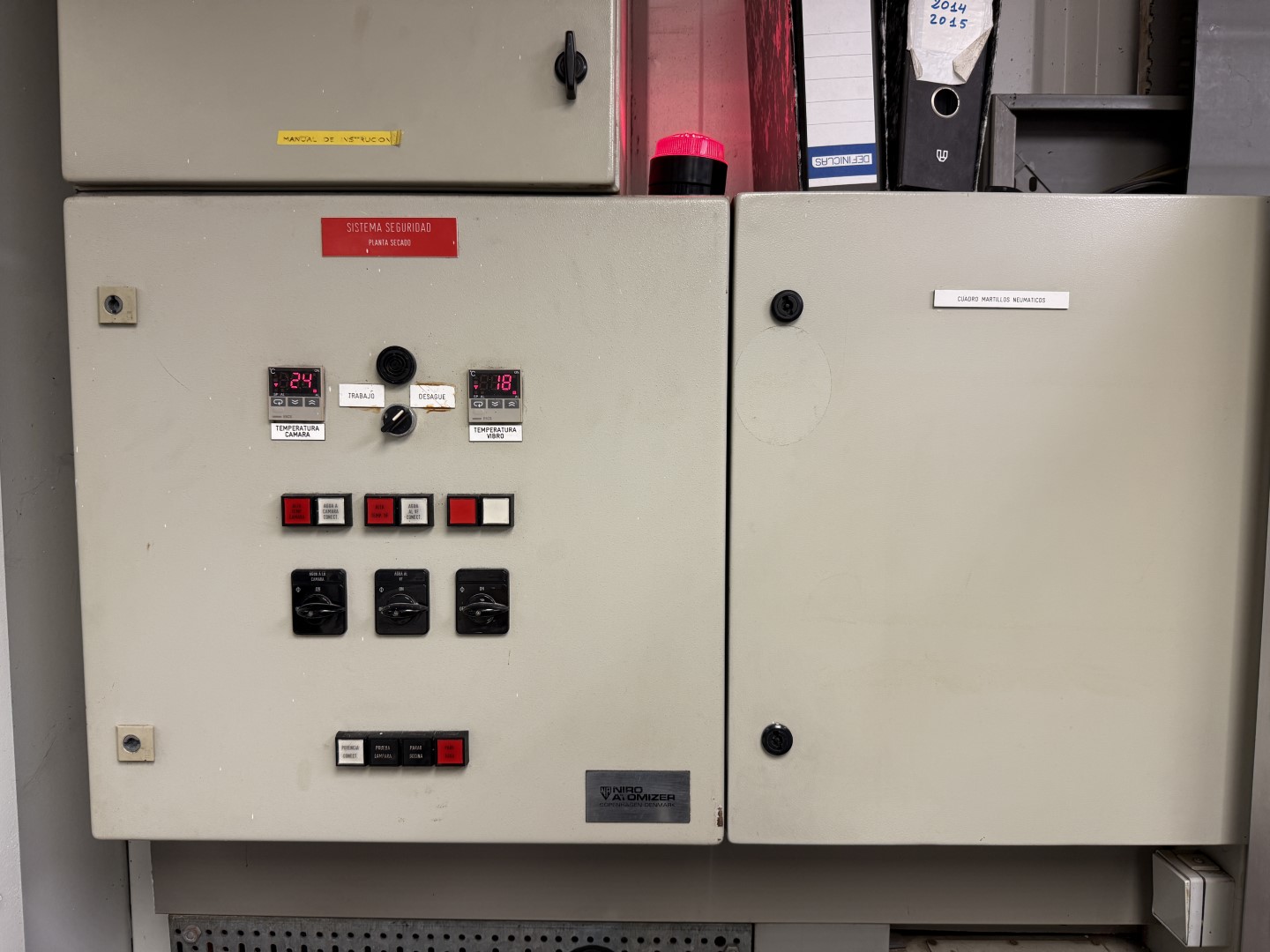 Used Complete GEA Niro Atomizer powder plant with 4-Effect TVR Evaporator, Spray Dryer, Fluidbed Dryer, Cyrstallisation tanks and filling station