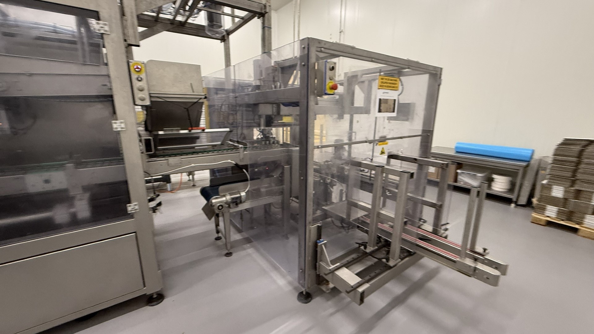 Used Form Fill Seal Machine (FFS) for mini-portions - Alimenta Newpack Division Thermoform FM100/E-20 HC