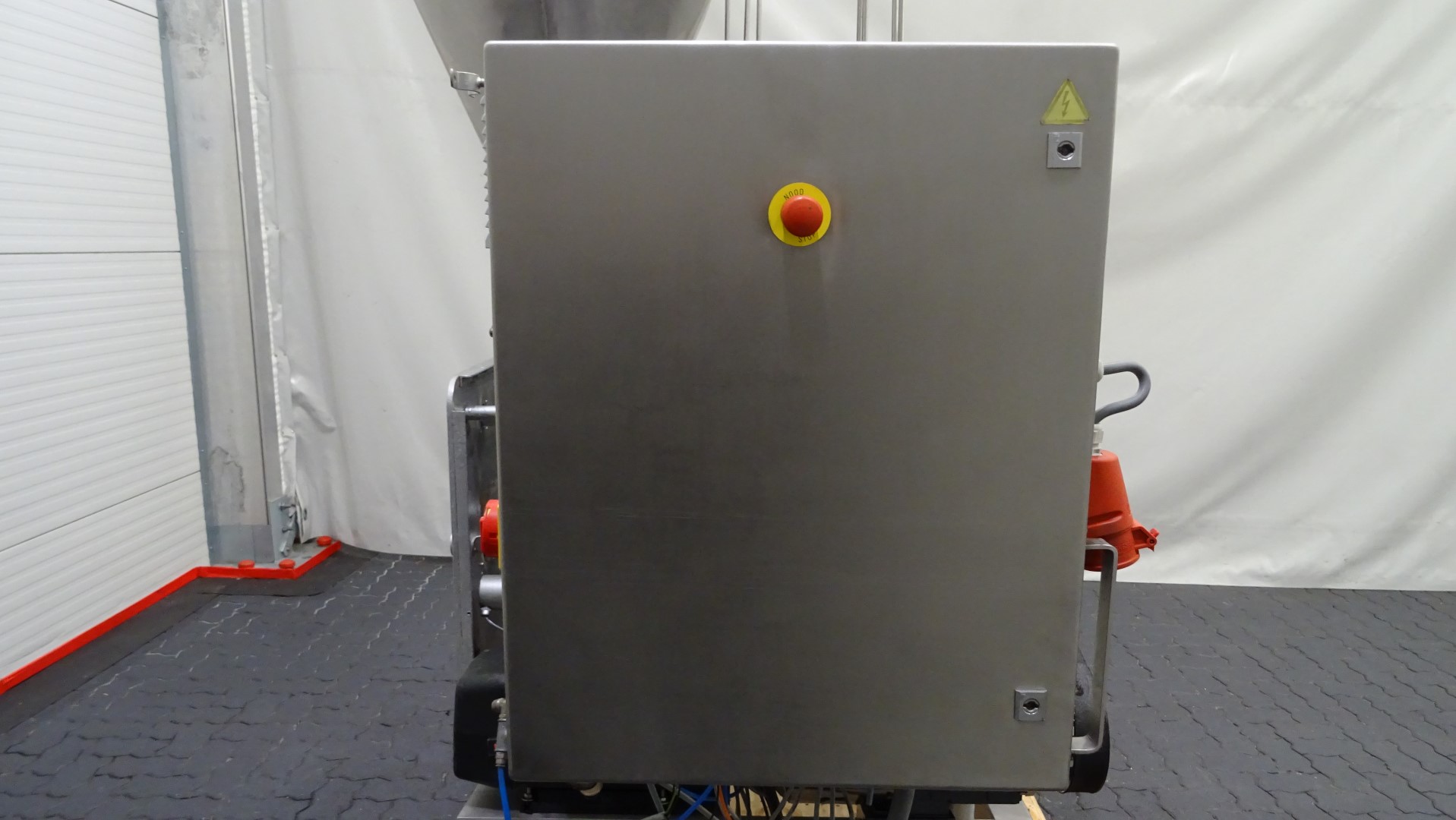 Used Cup filling + lidding machine for Butter Benhil Copparapid 8205