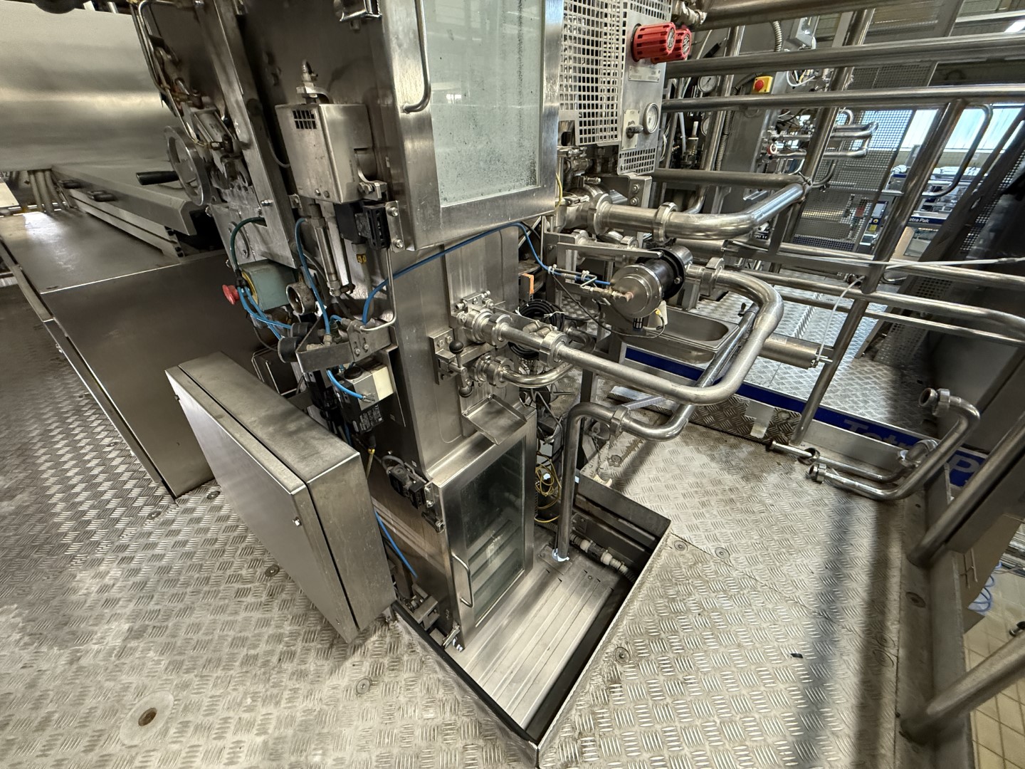 Used Aseptic Carton Filling Line: Tetra Pak TBA/19 - 30 V - 200 ml Slim + Easy Ride + TSA 21 + CBP 70