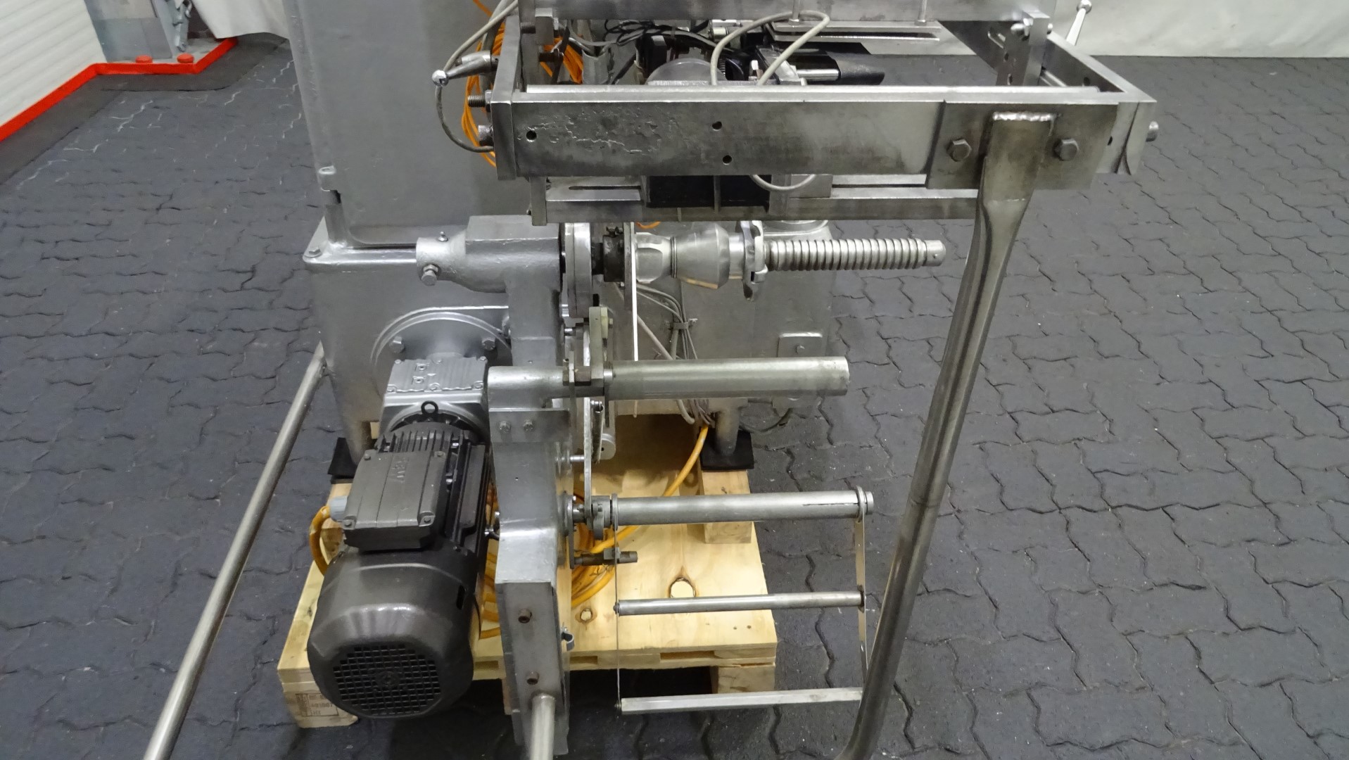 Used Filling and wrapping machine for butter SIG F100