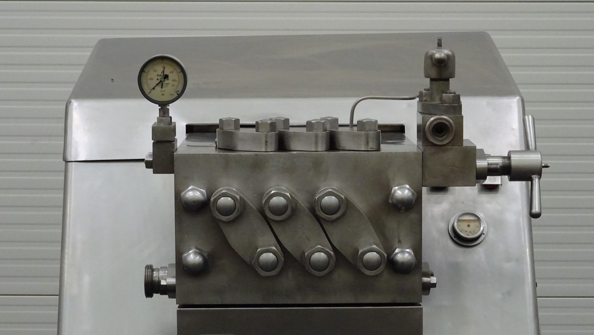 Used High Pressure Homogeniser APV Gaulin 1056 MC 18-5TPSX