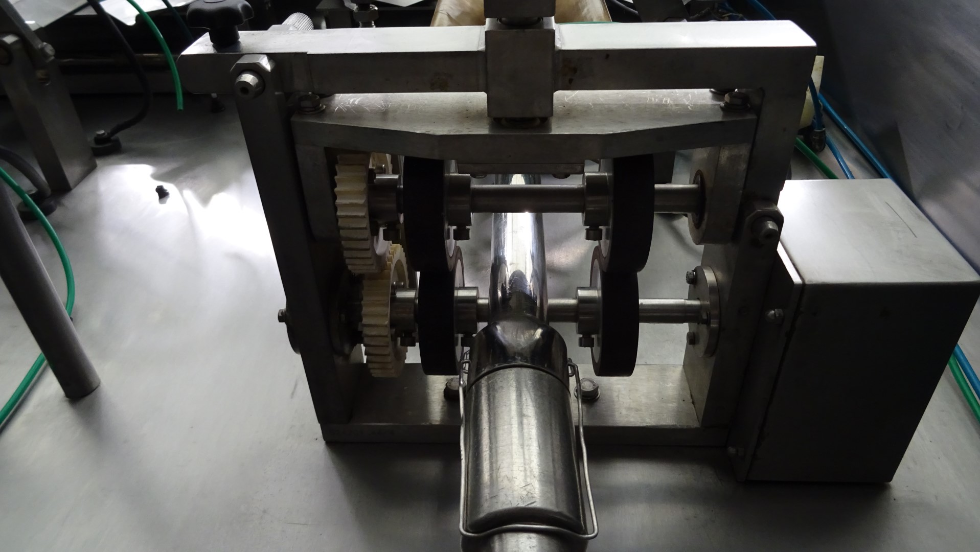Used Automatic Double Head Vertical Form / Fill / Seal Machine (Vertical FFS) - Thimonnier M 3200