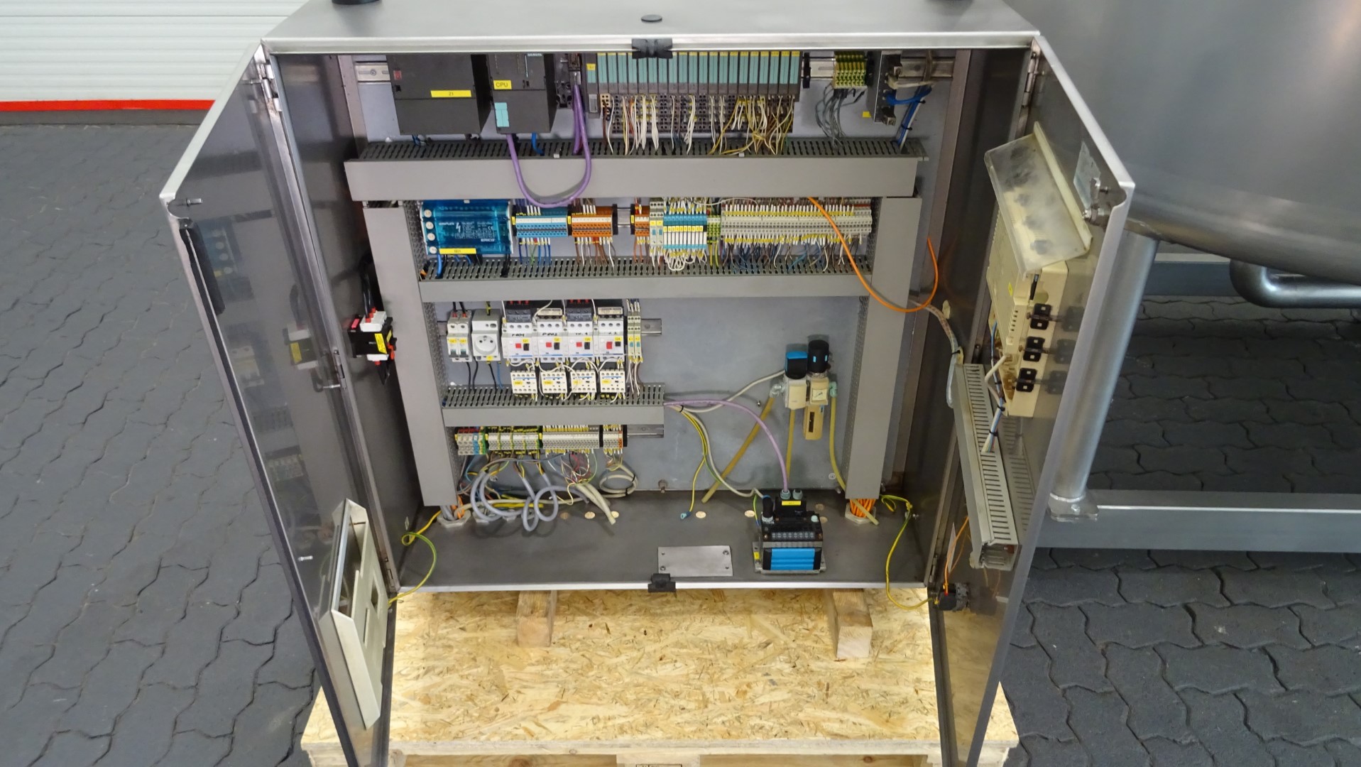 Used Complete 2-Lane CIP Unit with 3 Tanks - Obram WAB - 30/2