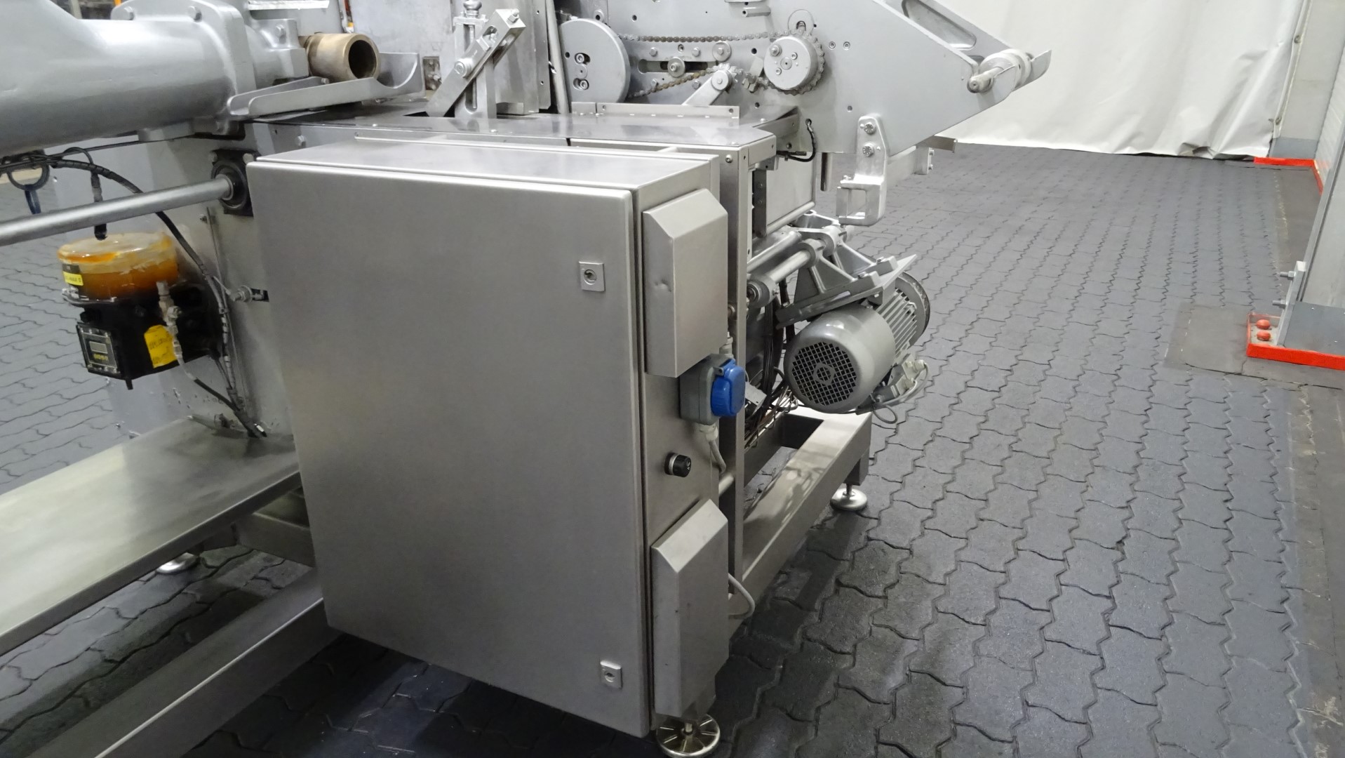 Used Filling and wrapping machine for butter Benhil Multipack 8380