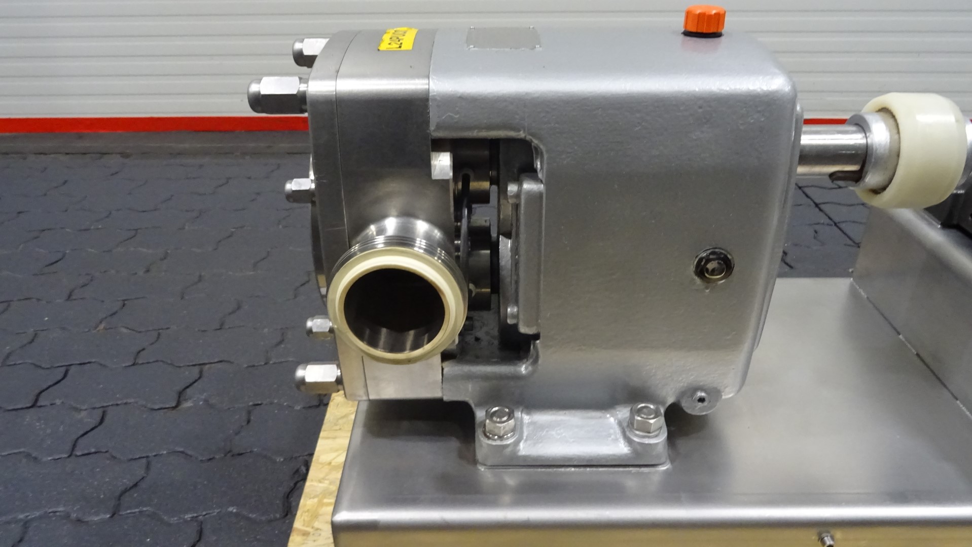 Used Rotary positive displacement pump / Lobe pump - APV CL3/078/20