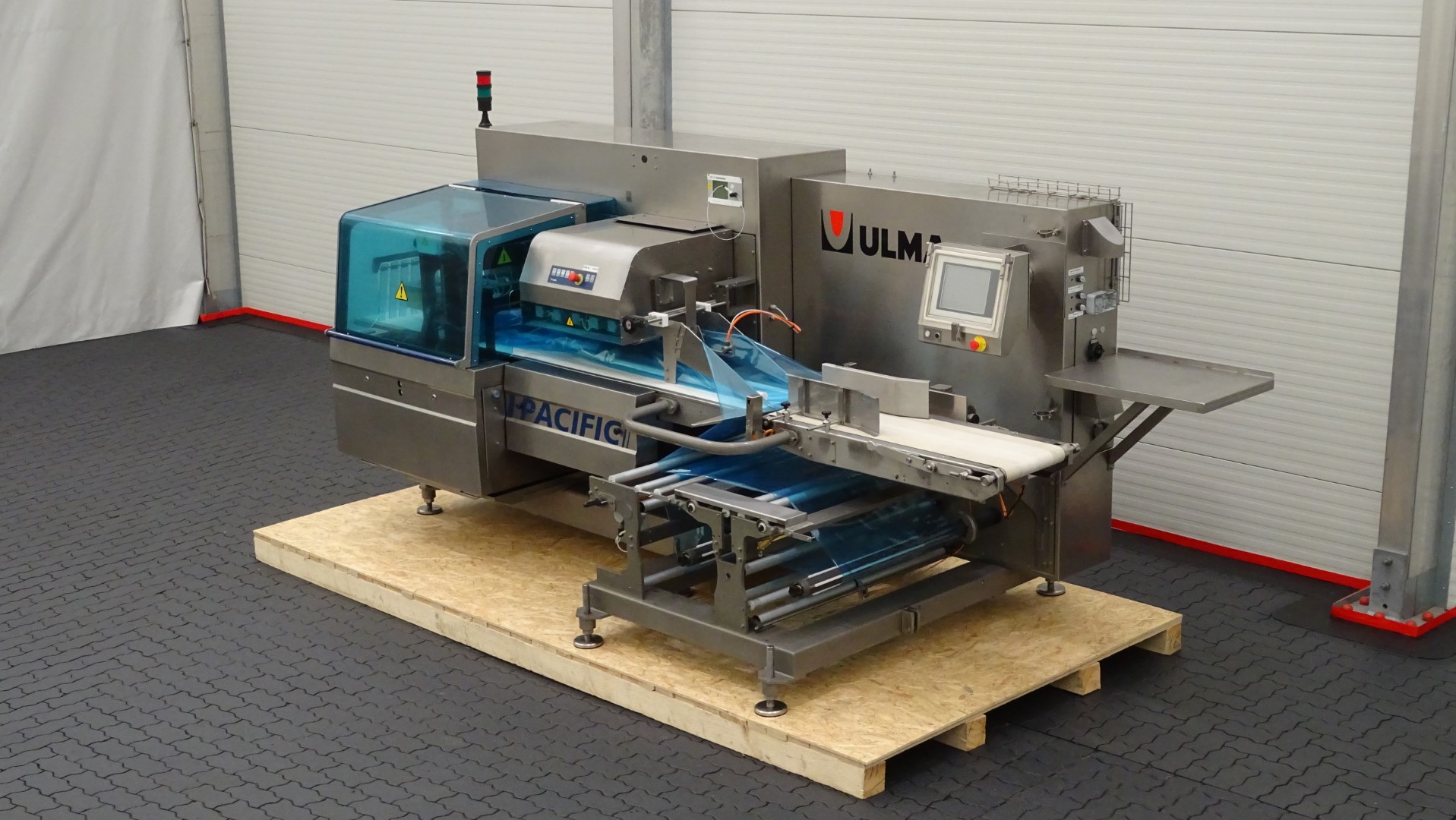 Used Horizontal Flow Wrapper - Ulma Pacific LSBI 55