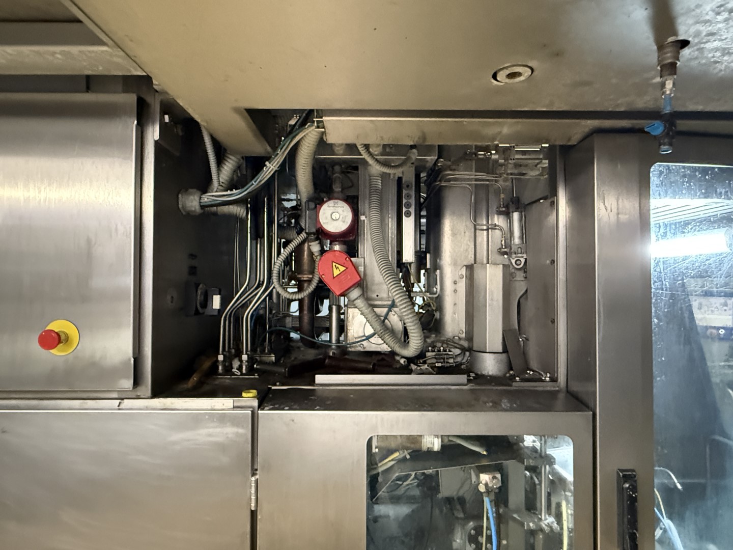 Used Aseptic Carton Filling Line: Tetra Pak TBA/19 - 30 V - 200 ml Slim + Easy Ride + TSA 21 + CBP 70