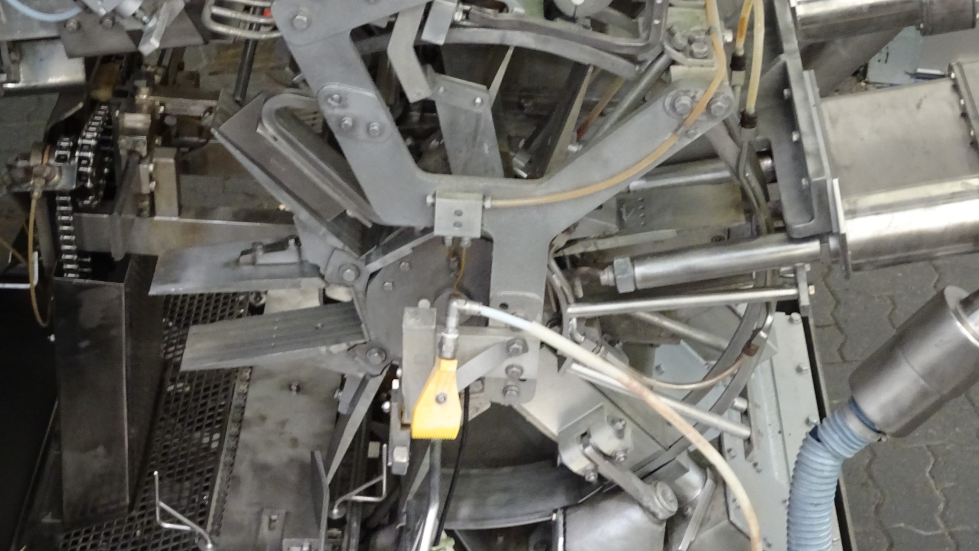 Used Aseptic Carton Filler - Tetra Pak TBA/8 - 110 V - 1.000 ml SQ