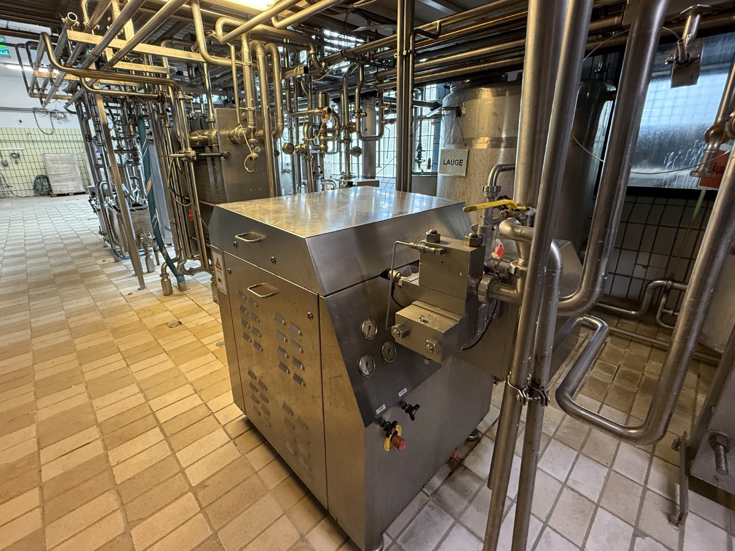 Used Complete Pasteurisation line - 12.000 liter per hour - GEA Ahlborn / Westfalia / HST