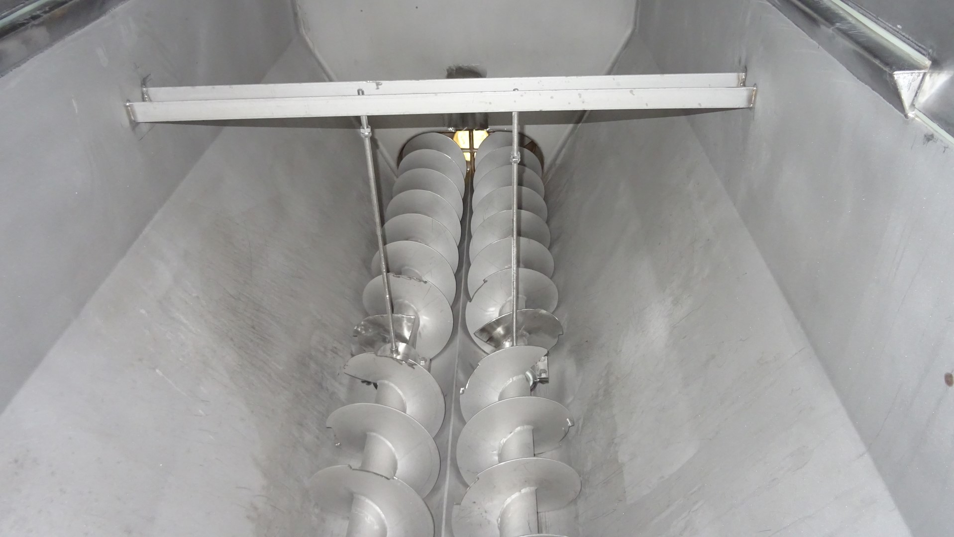 Used Closed Buttersilo 3.000 kg - Ing. R. Frau Imp. SRL Raccolta Burro 1014