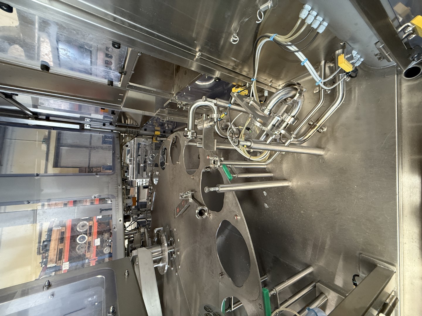 Used Cup filling and sealing machine Grunwald Rotary 12.000E/1-/2