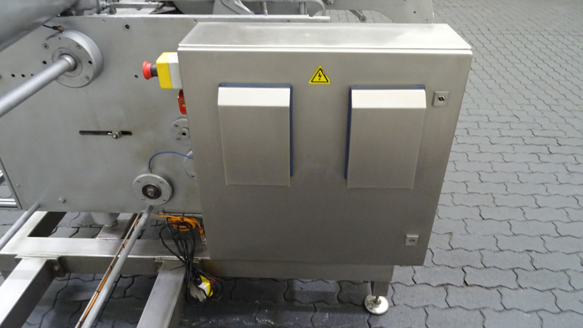 Used Filling and wrapping machine for butter Benhil Multipack 8340