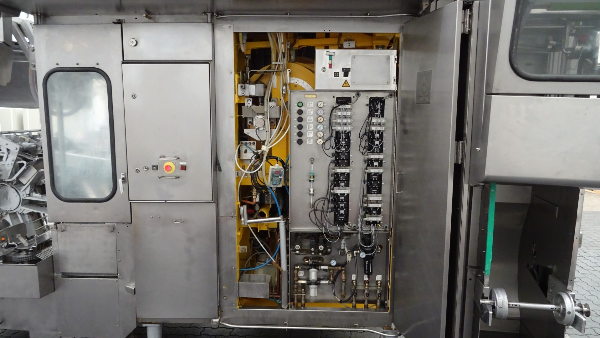 Used Aseptic Carton Filler - Tetra Pak TBA/8 - 100 V - 1.000 ml Slim