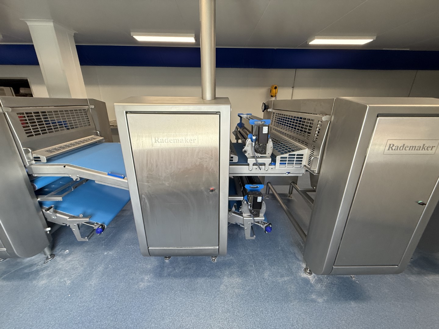 Used Dough processing / rollout line - Rademaker sheeting line with universal line and Packo nitrogen freezer