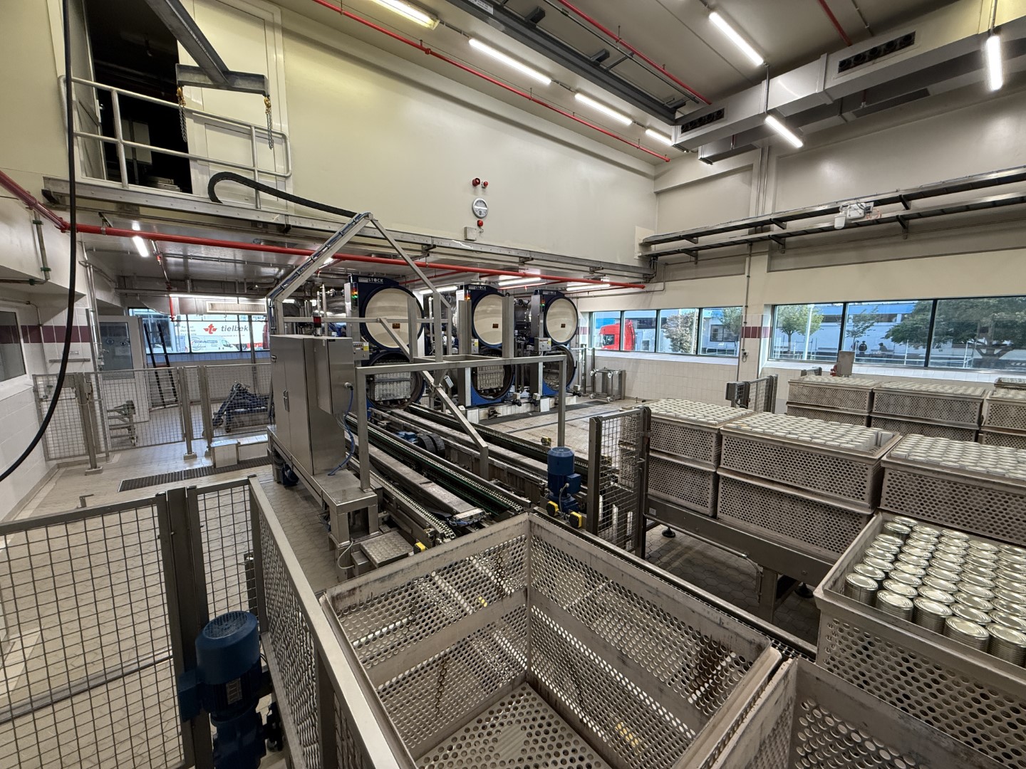 Used Complete can filling and closing line for liquids (nutrition) in 250 gram aluminium cans