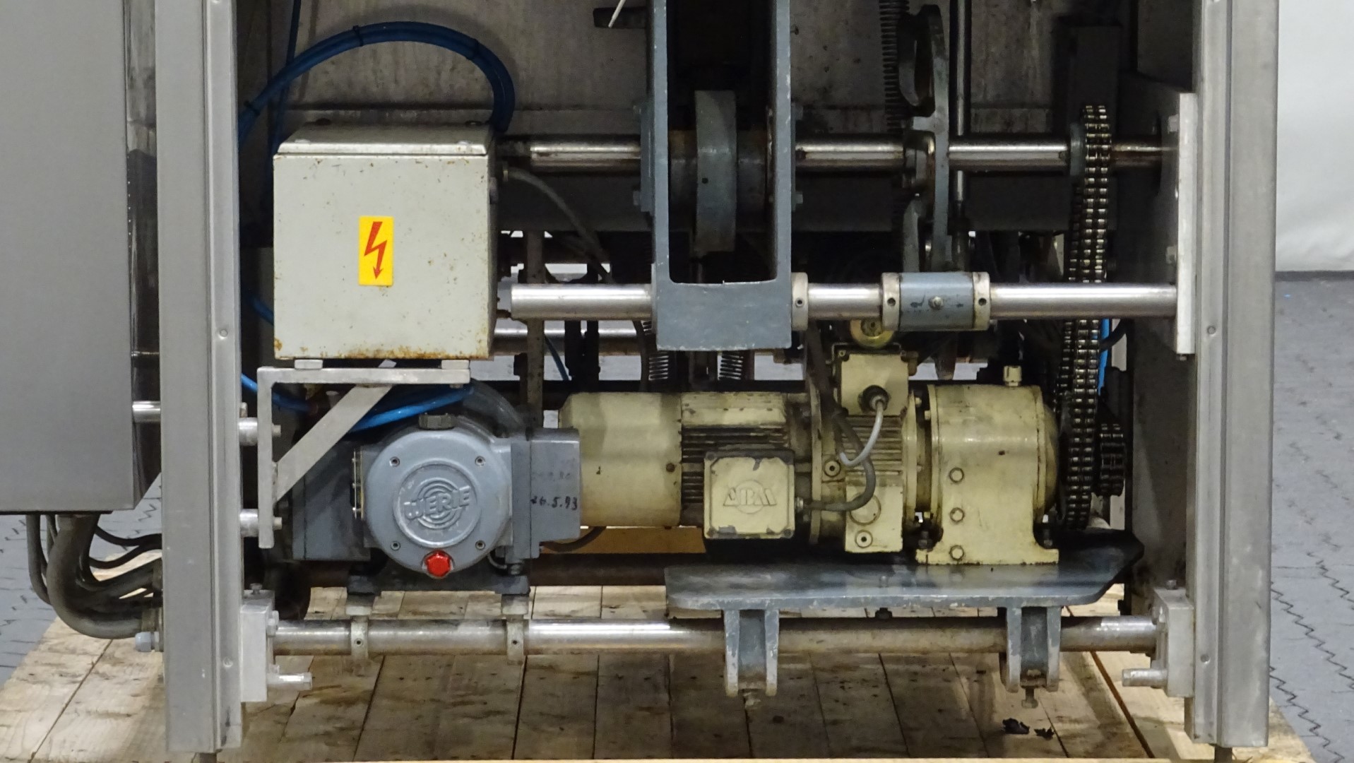 Used Cup filling and sealing machine - Lieder RL5