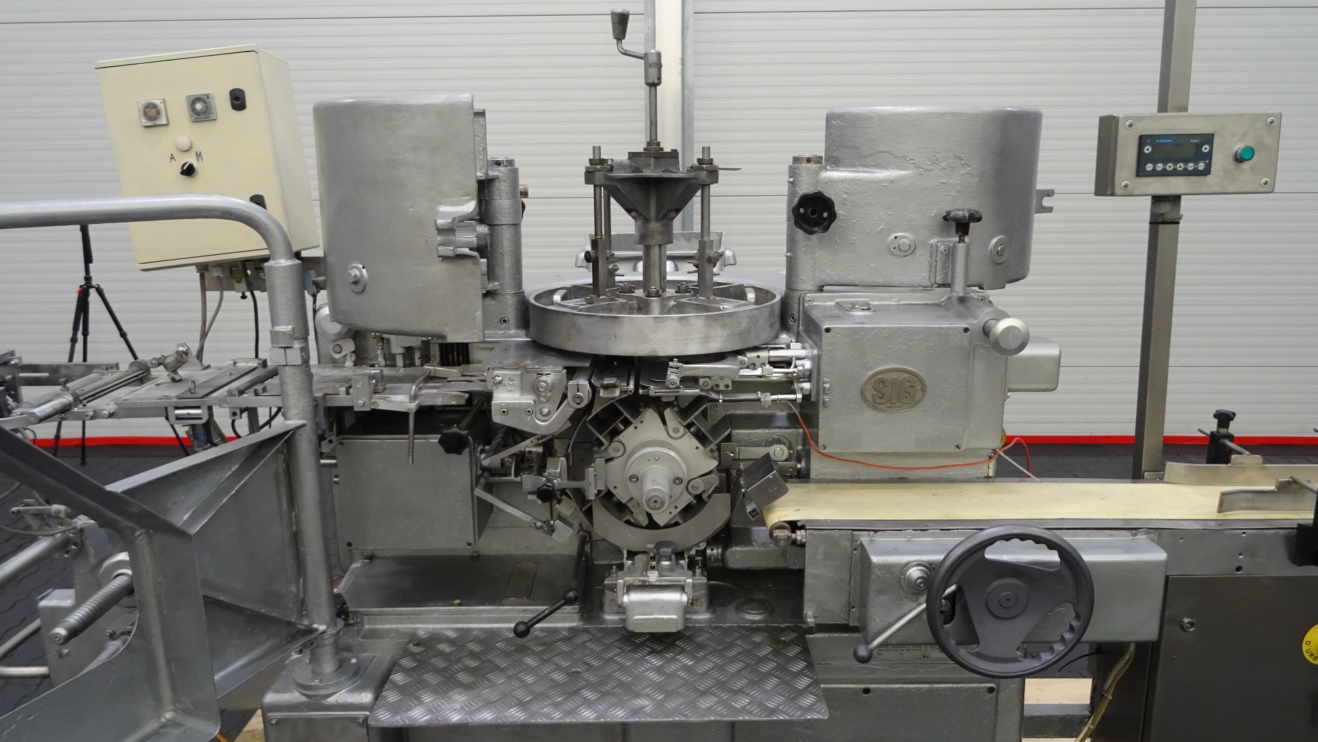 Used Filling and wrapping machine for butter SIG F100