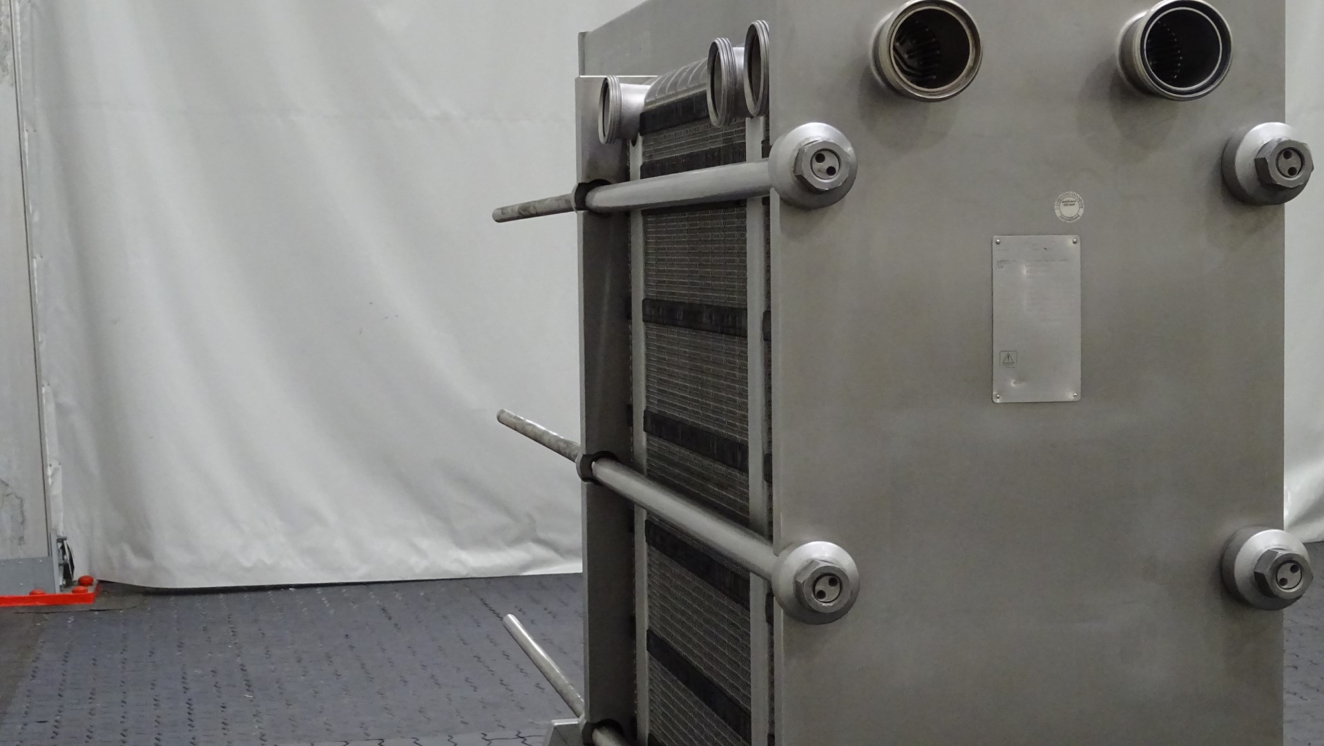 Used Milk Pasteuriser / Plate Heat Exchanger / PHE Alfa Laval Front 10-RH