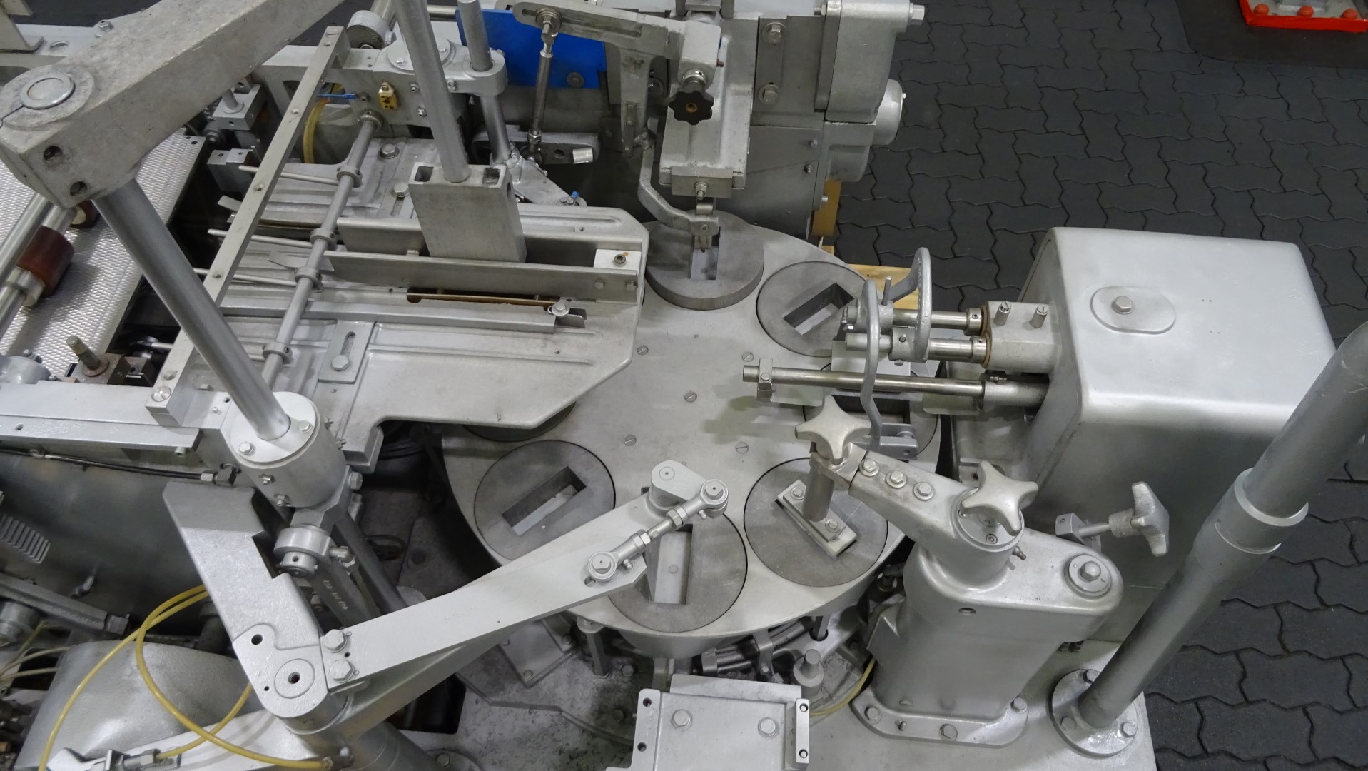 Used Foil wrapping machine for Butter Benhil Multipack 8382