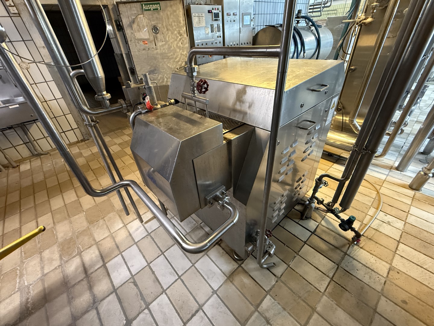 Used Complete Pasteurisation line - 12.000 liter per hour - GEA Ahlborn / Westfalia / HST