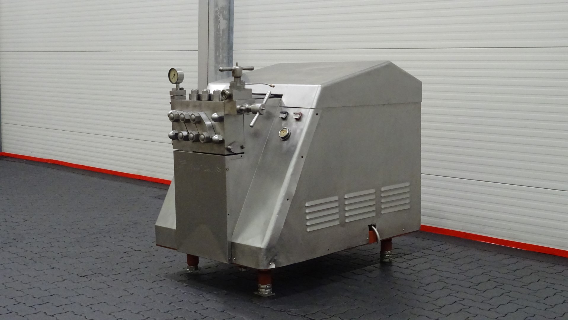 Used High Pressure Homogeniser APV Gaulin 1056 MC 18-5TPSX