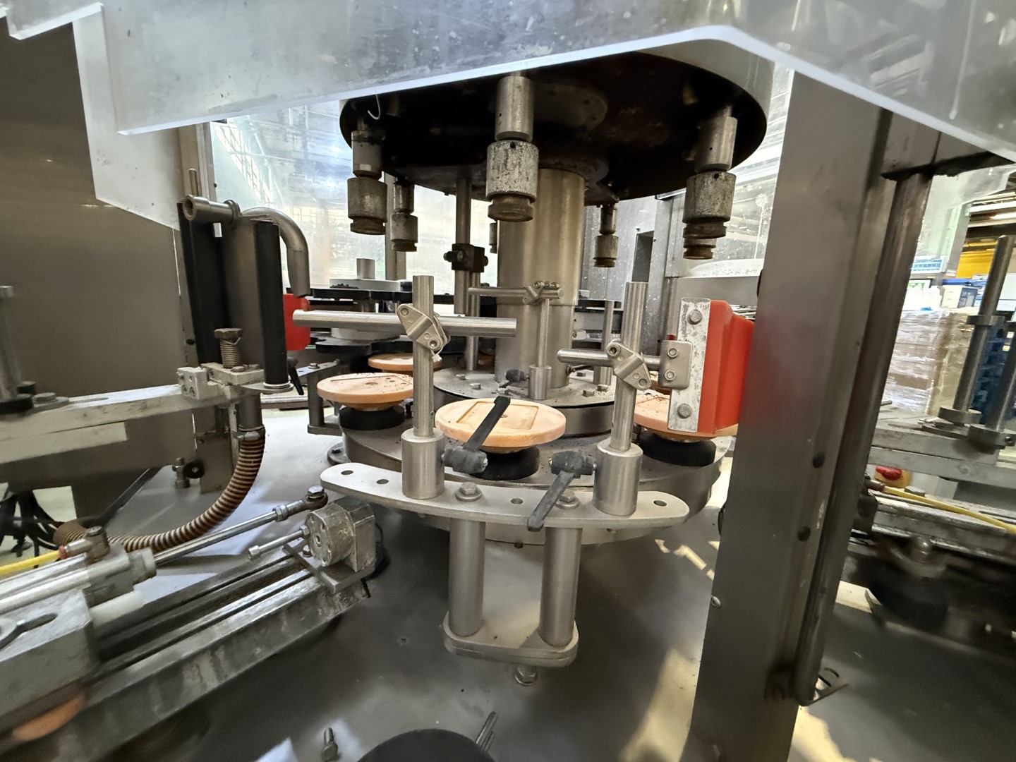 Used Filling, closing, labelling and packing line for plastic containers of 2 liter with fresh milk - Weightpack WFT 32.10.160