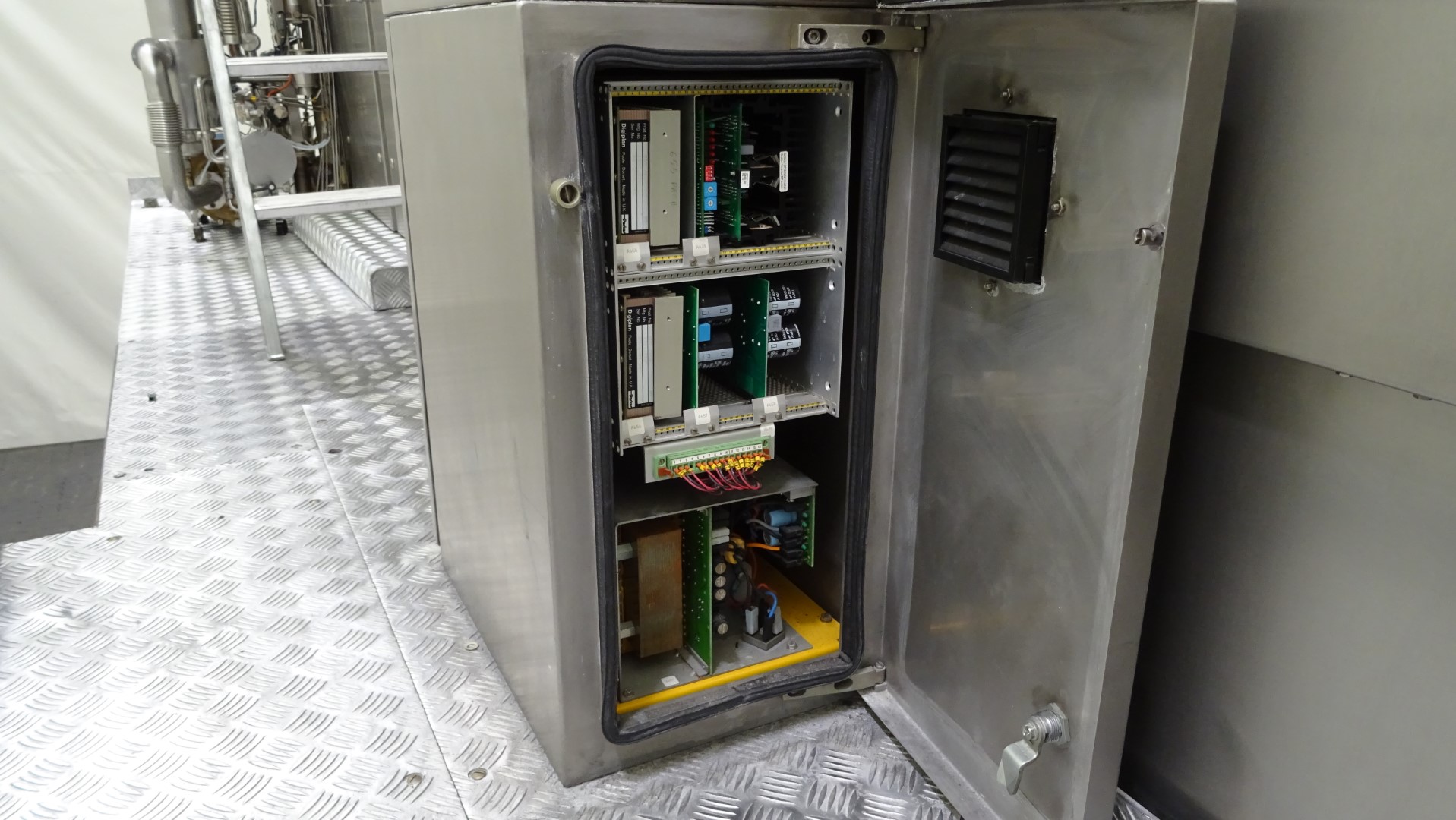 Used Aseptic Carton Filler - Tetra Pak TBA/8 - 100 V - 1.000 ml Slim