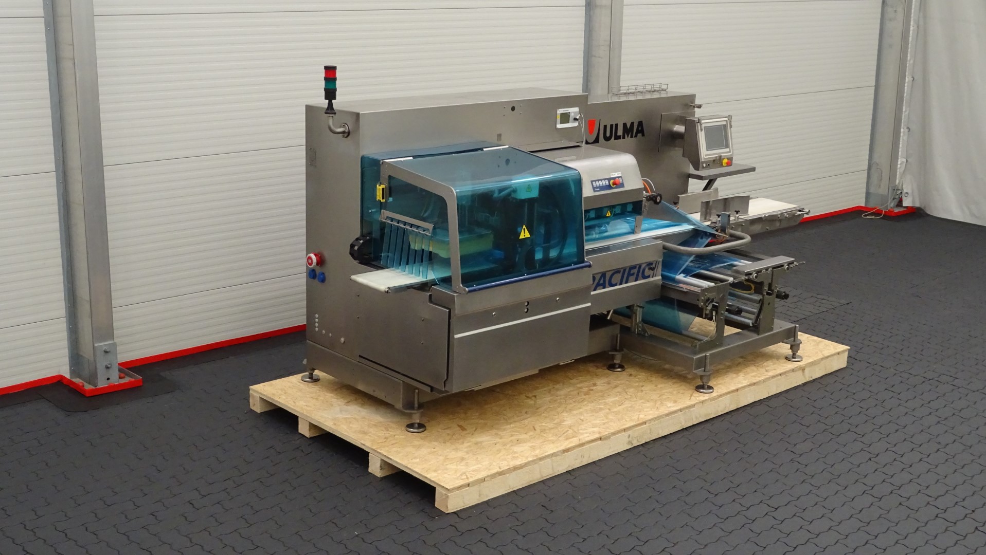 Used Horizontal Flow Wrapper - Ulma Pacific LSBI 55