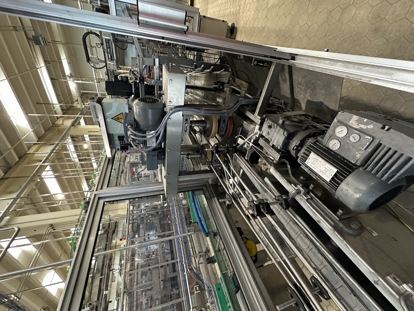 Used Aseptic Carton Filling Line: Shikoku S-PS80HA + 3x Elopak PLA-S30 Applicator + Oystar A+F Packer