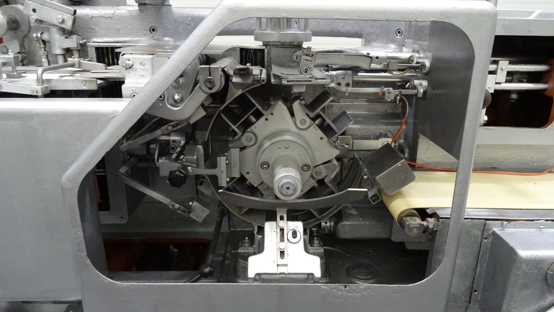 Used Filling and wrapping machine for butter SIG F100