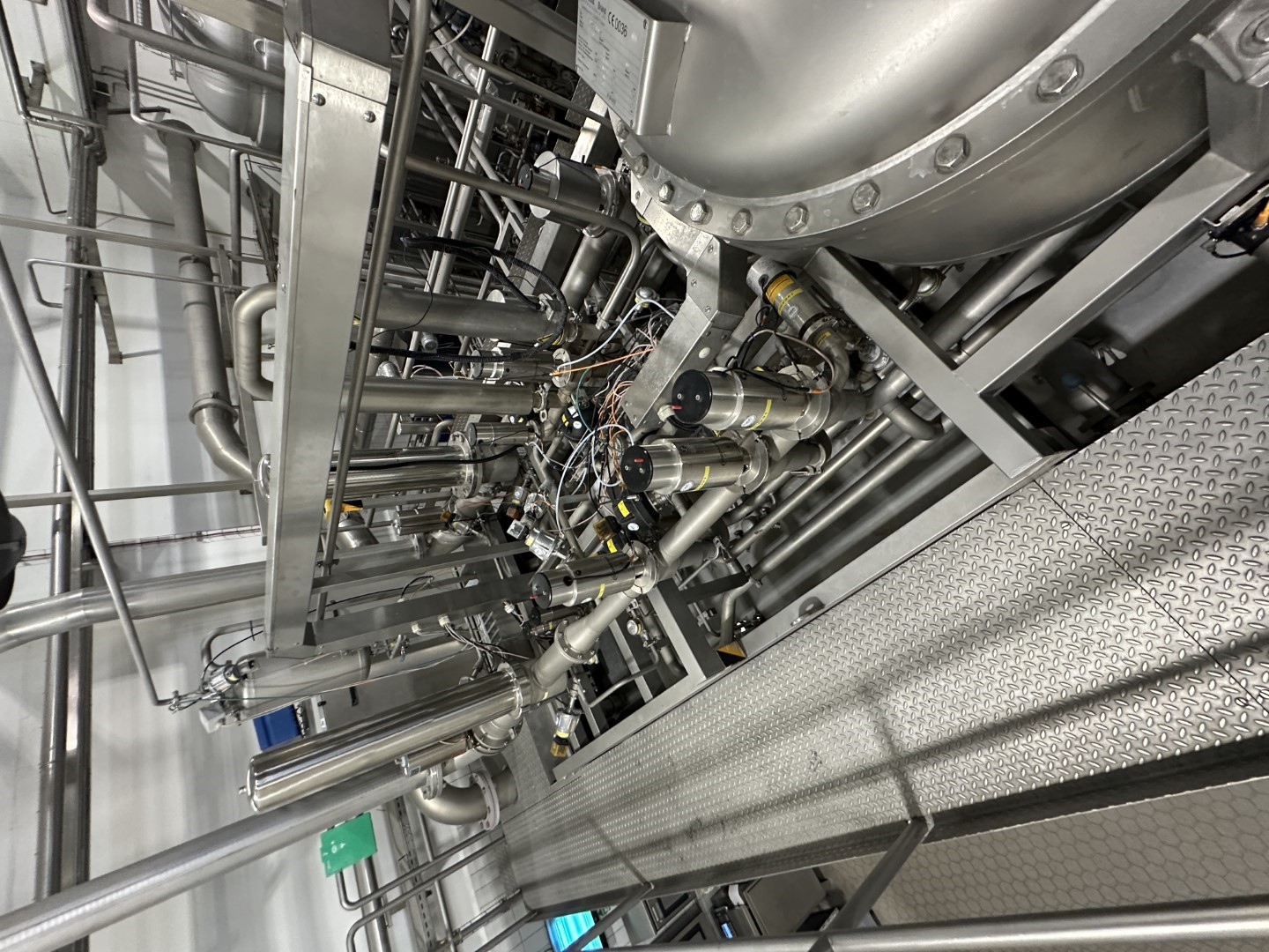 Used Aseptic PET Bottle filling machine - SIG Asbofill 710