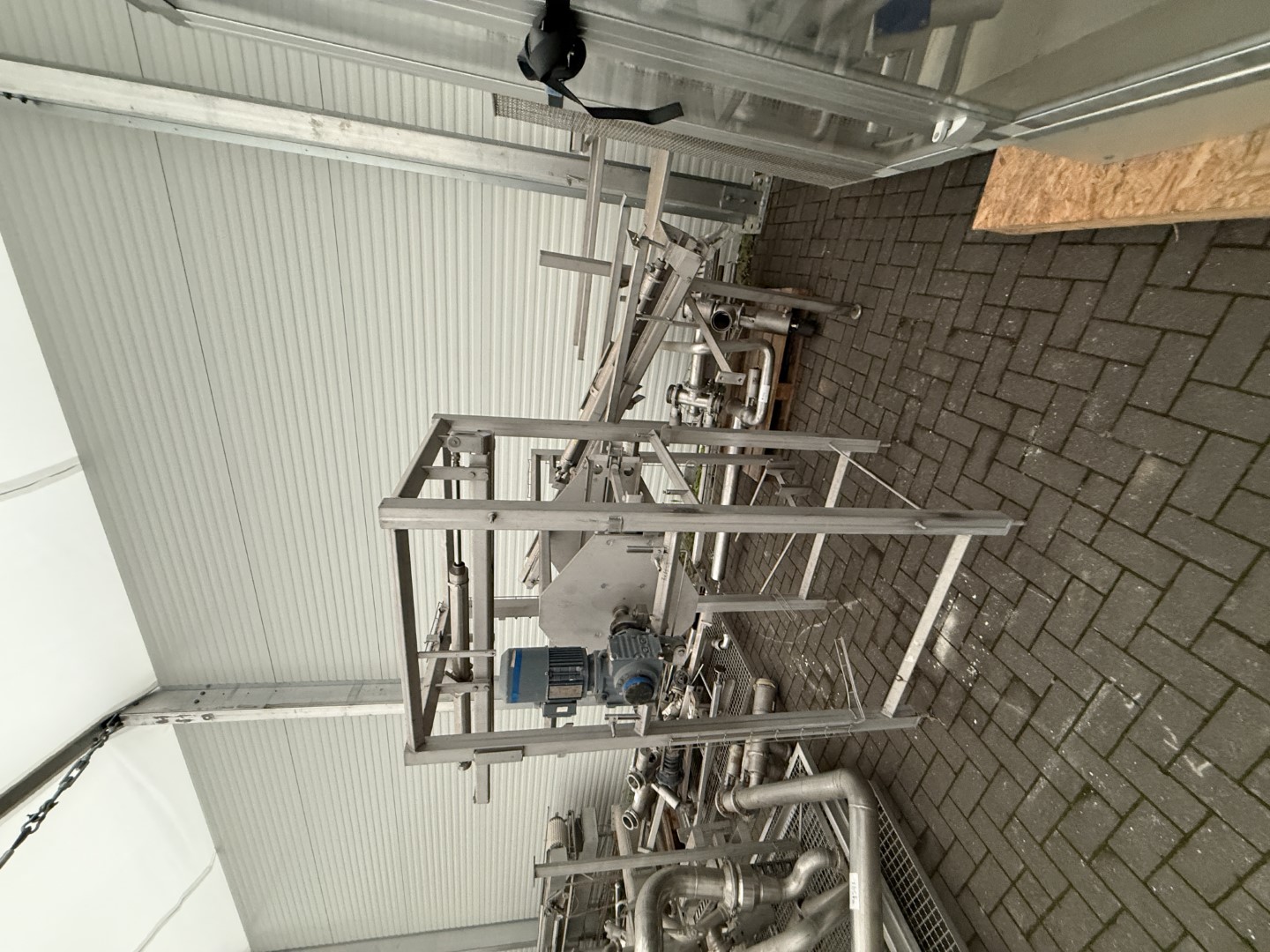 Used Gouda Euroblock Cheese Plant for 100.000 liter of milk per day - 10.000 kg of Gouda cheese per day