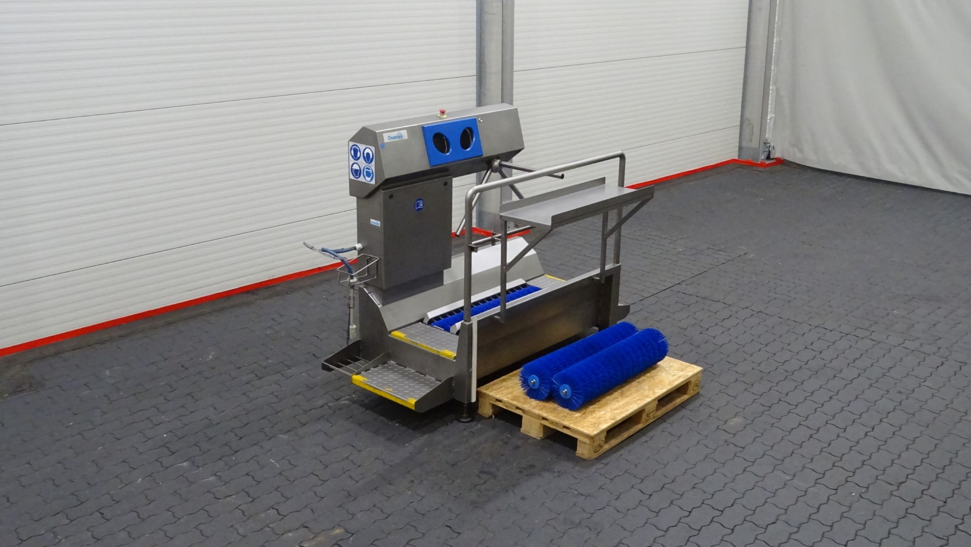 Used Hygienic station with sole cleaning and hand disinfection stations - Elpress 83202060