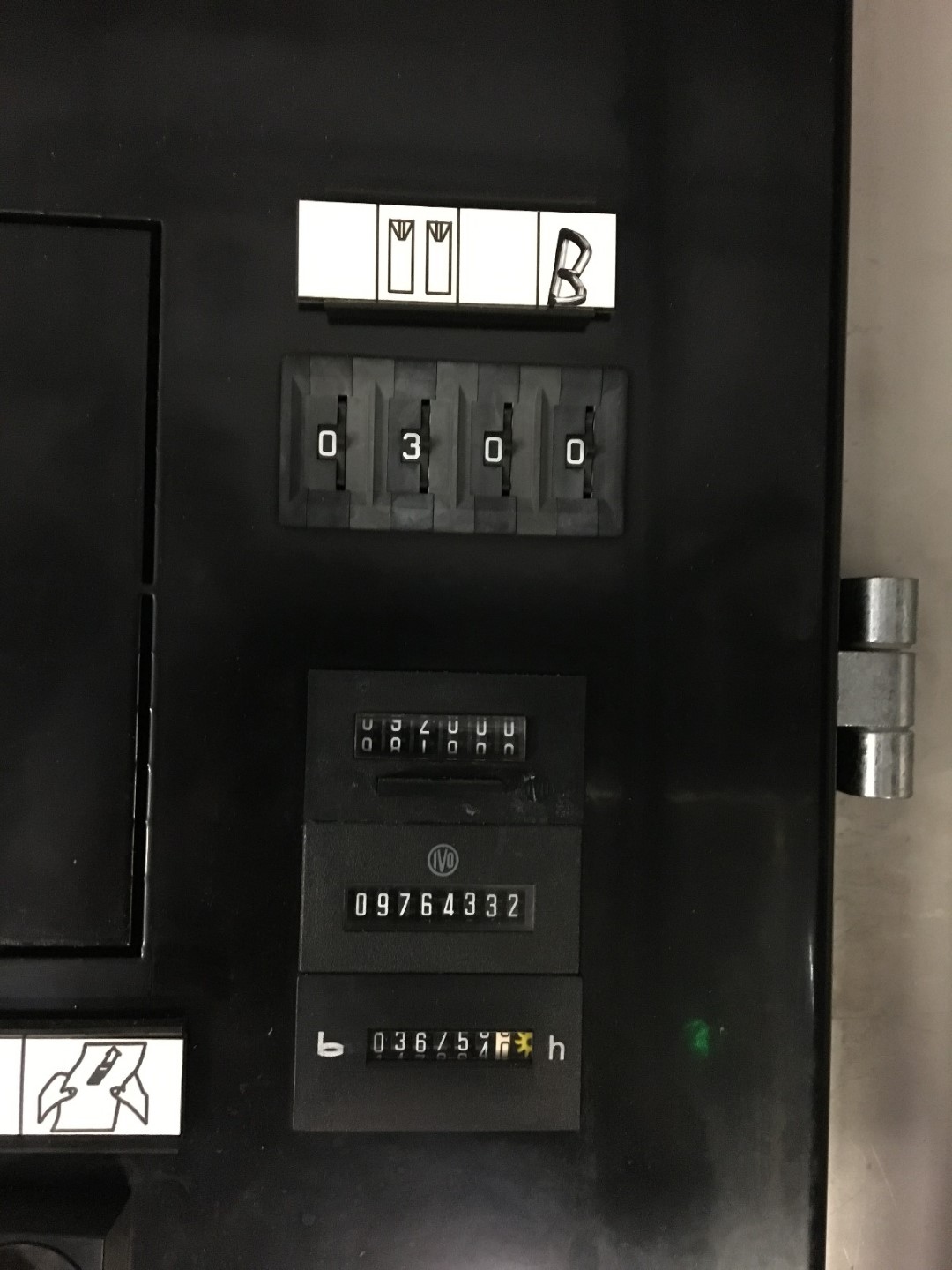 Used Aseptic carton filler Tetra Pak TBA/8 1000SQ 100V