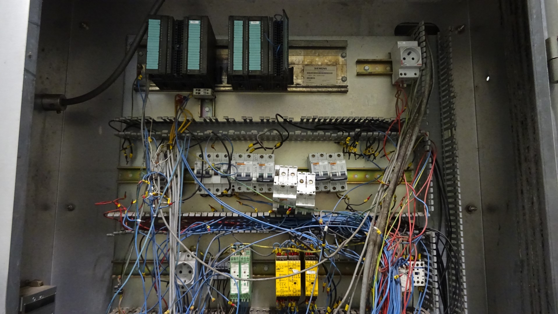 Used Incomplete Automatic Double Head Vertical Form / Fill / Seal Machine (Vertical FFS) - Thimonnier M 3200